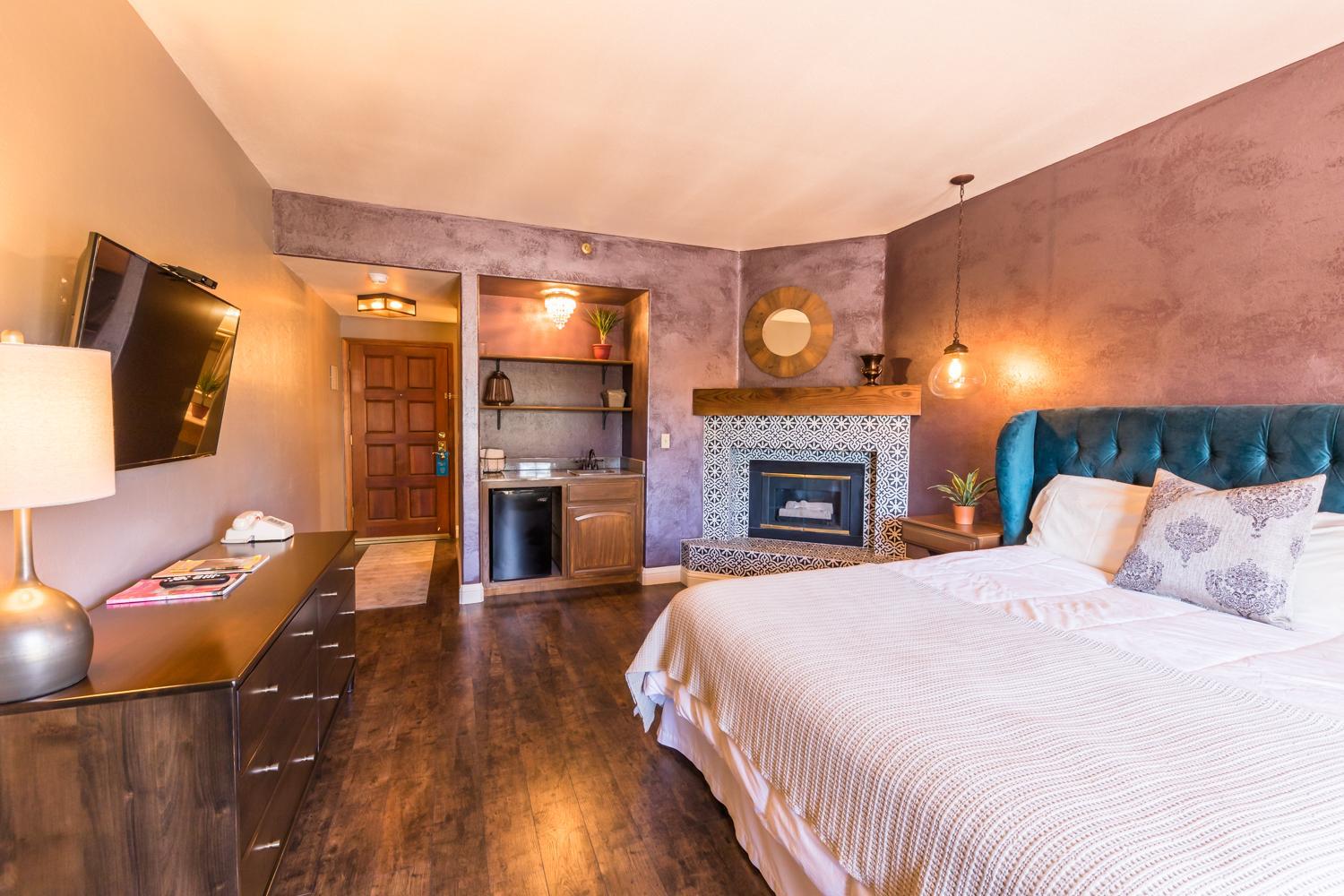 King Room with Balcony photo 3