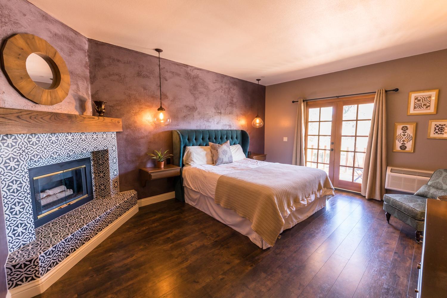 King Room with Balcony photo 2