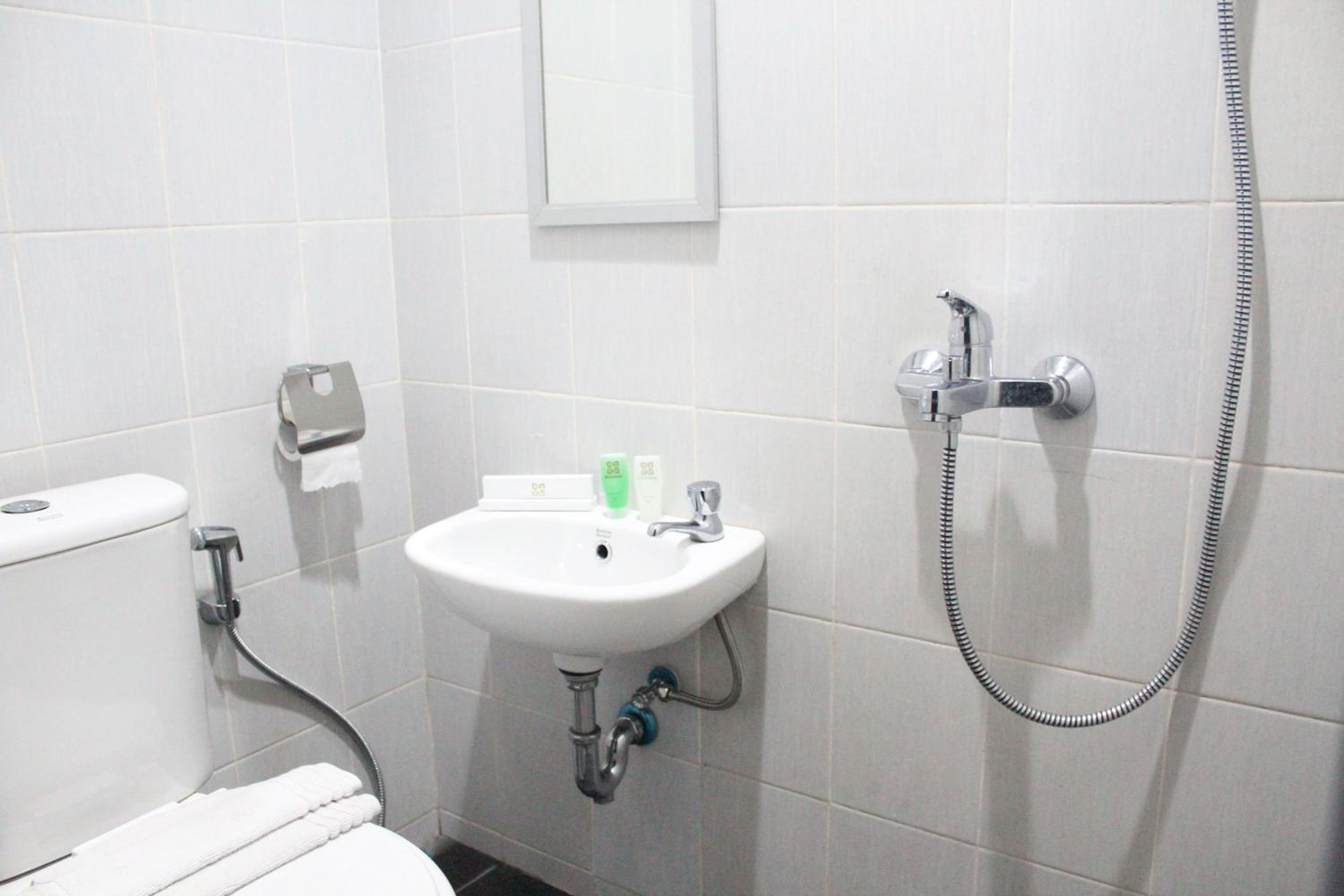 Standard Double Room - Photo 4