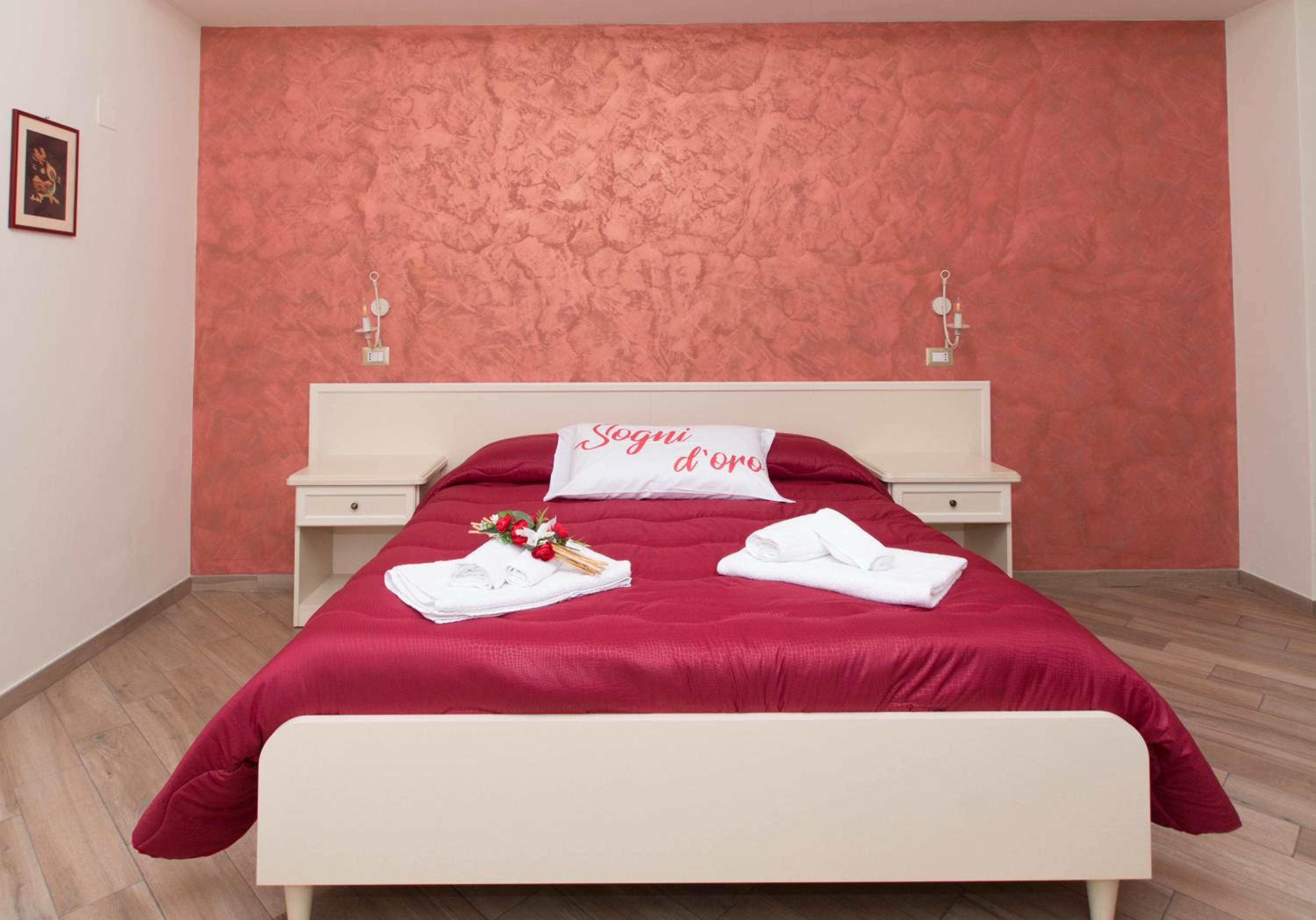 Double Room - Photo 3