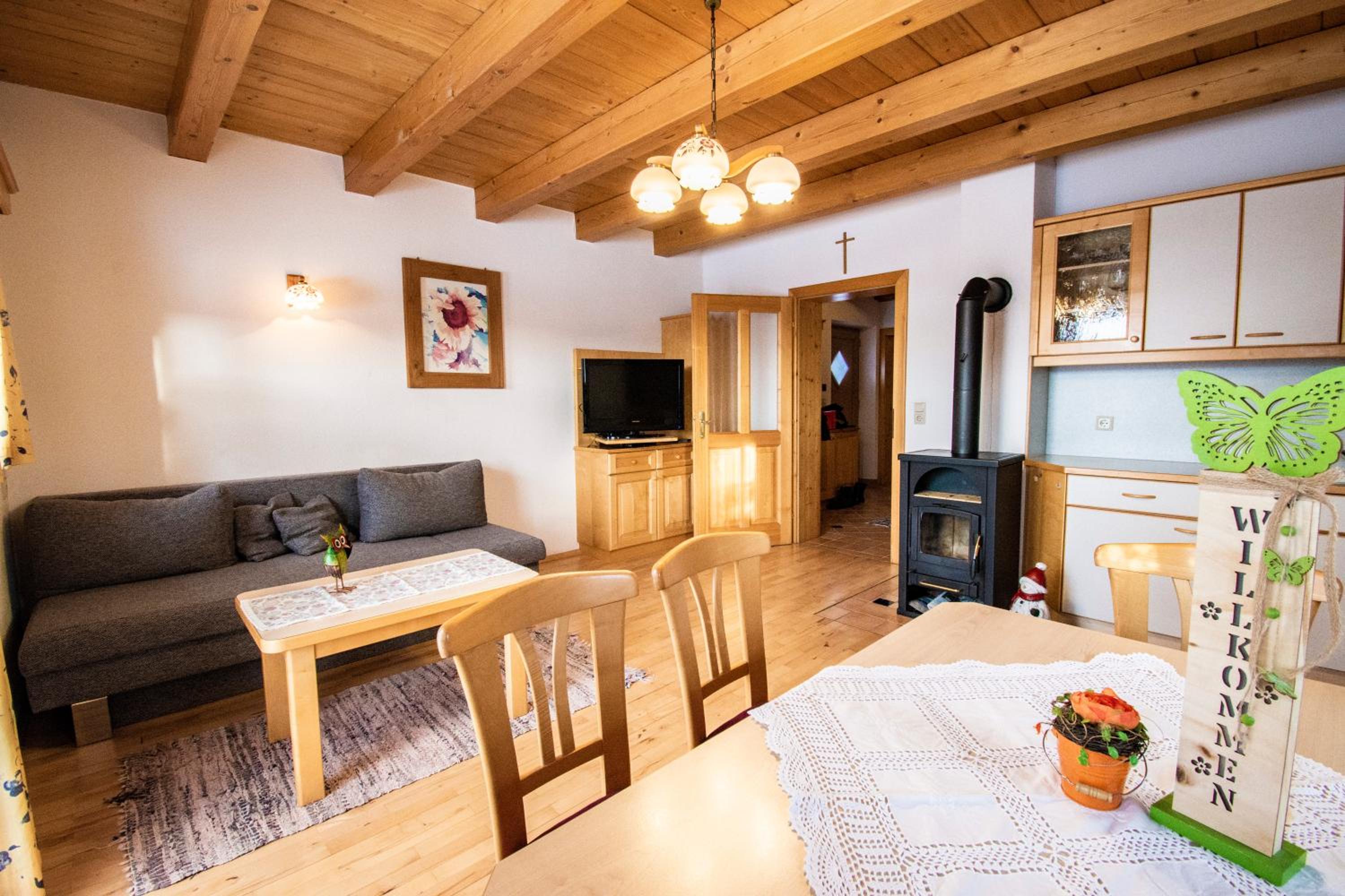 One-Bedroom House with Terrace photo 1