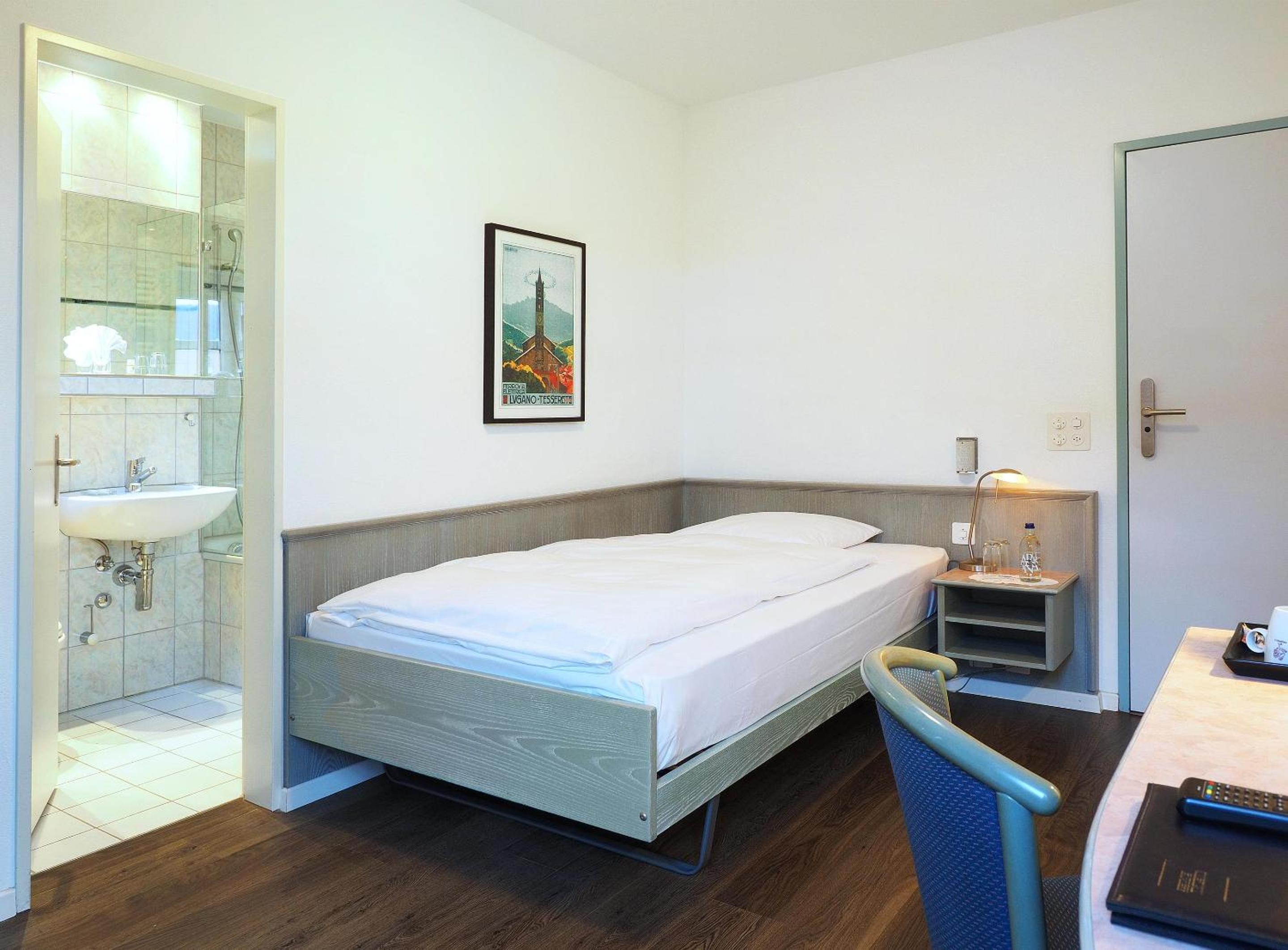 Standard Single Room
