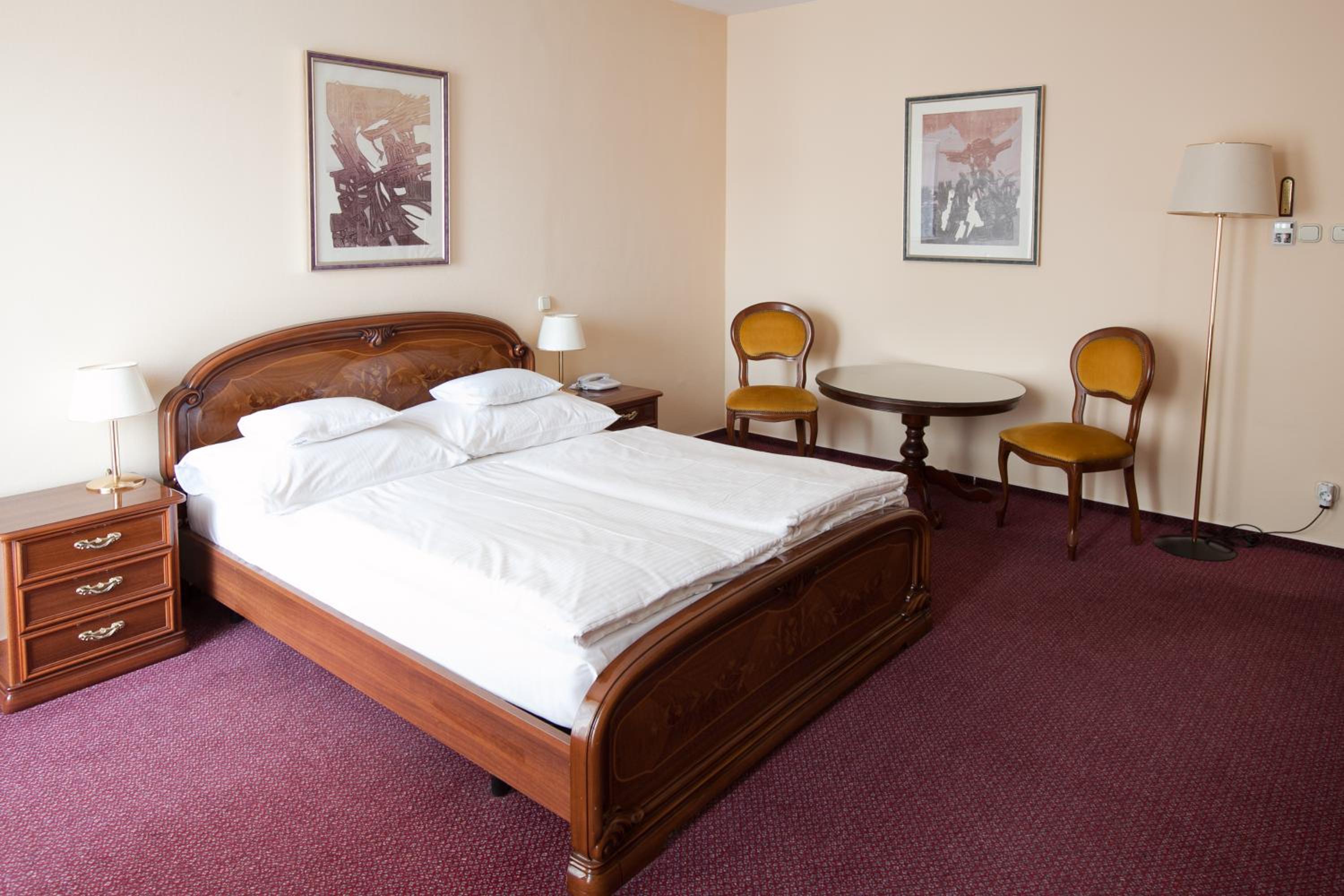 Junior Suite with Balcony