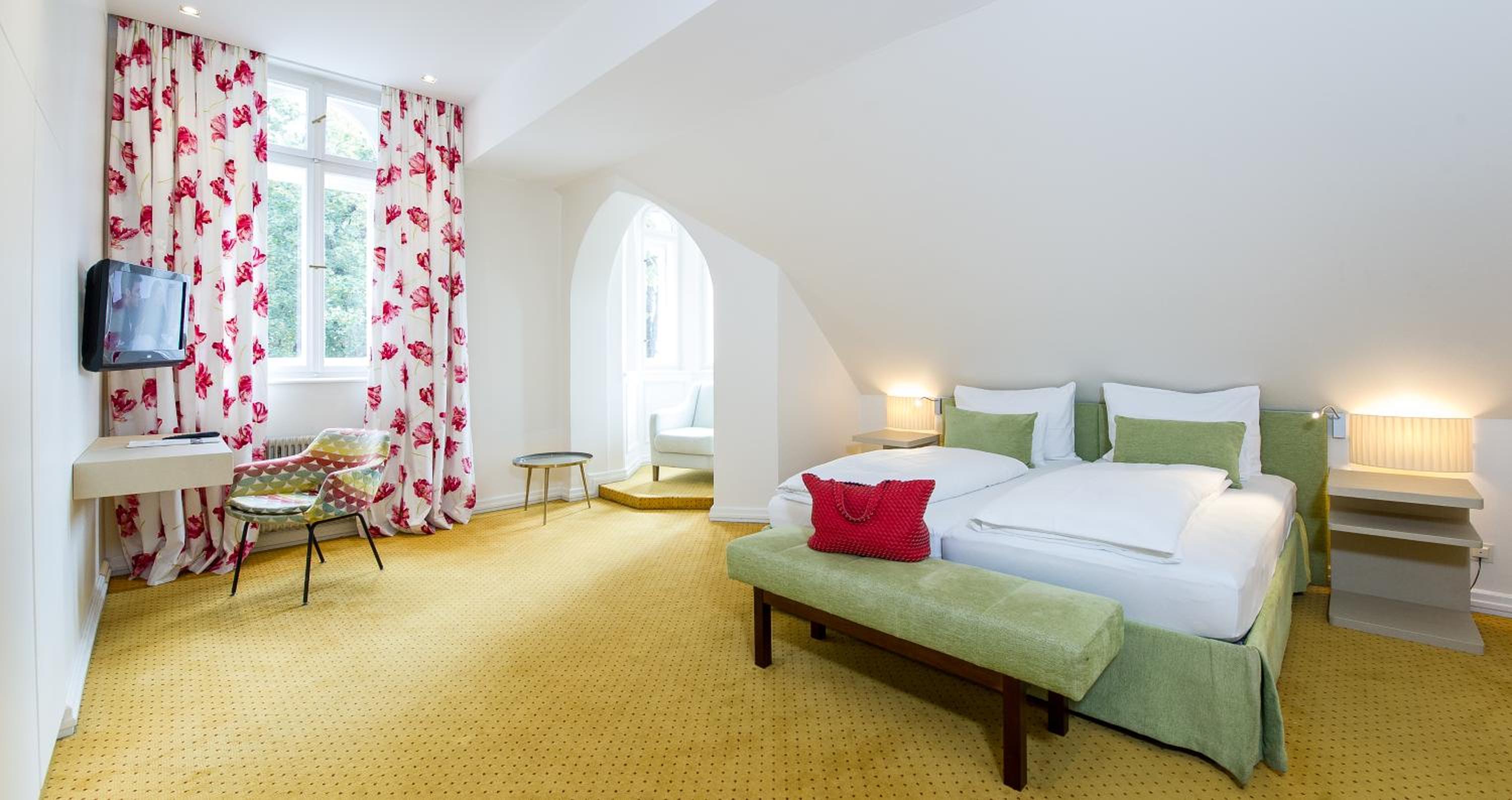 Double Room with Lake View photo 2