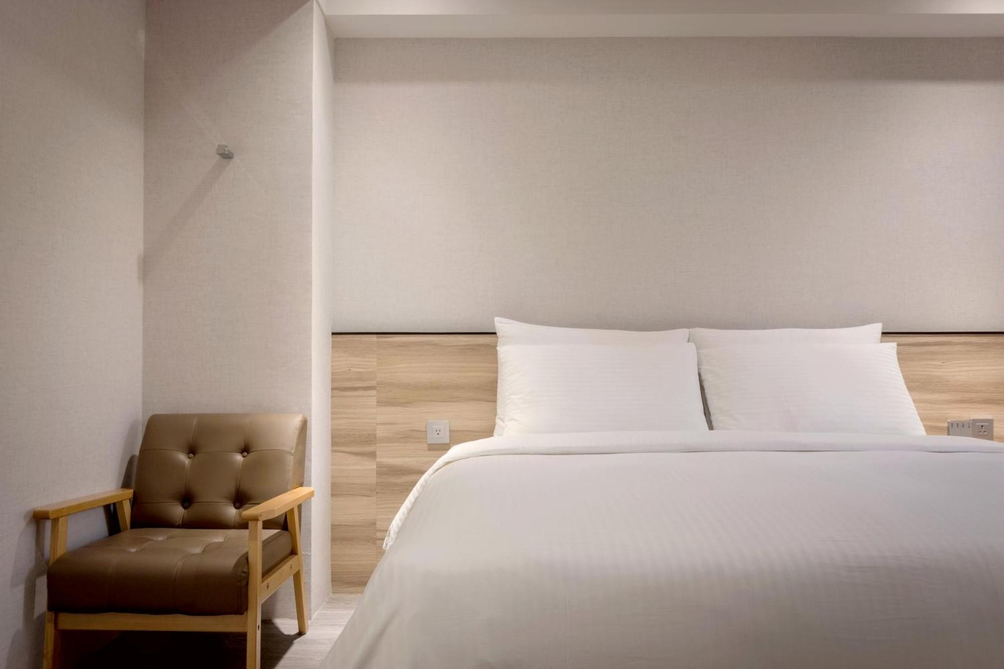 Standard Double Room - Photo 1
