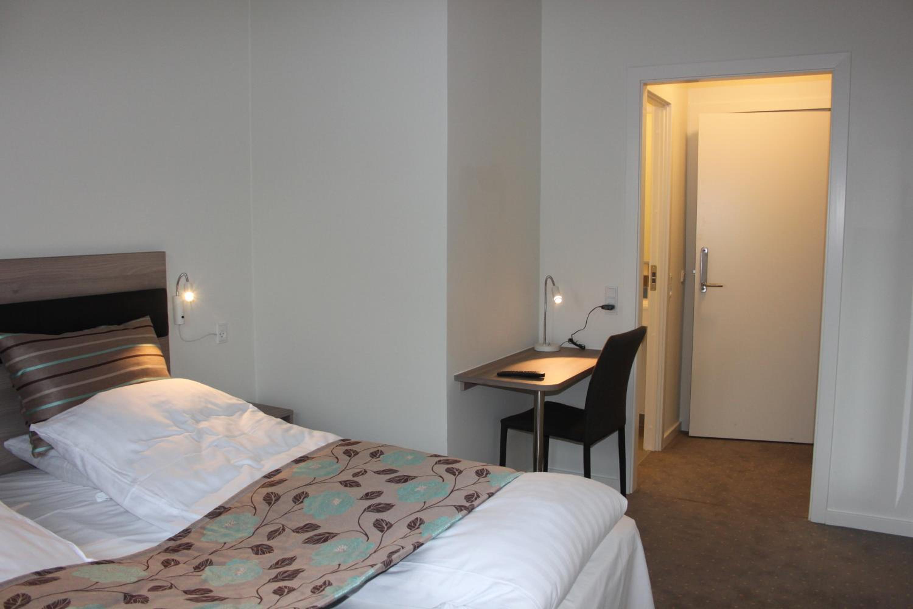 Single Room photo 2