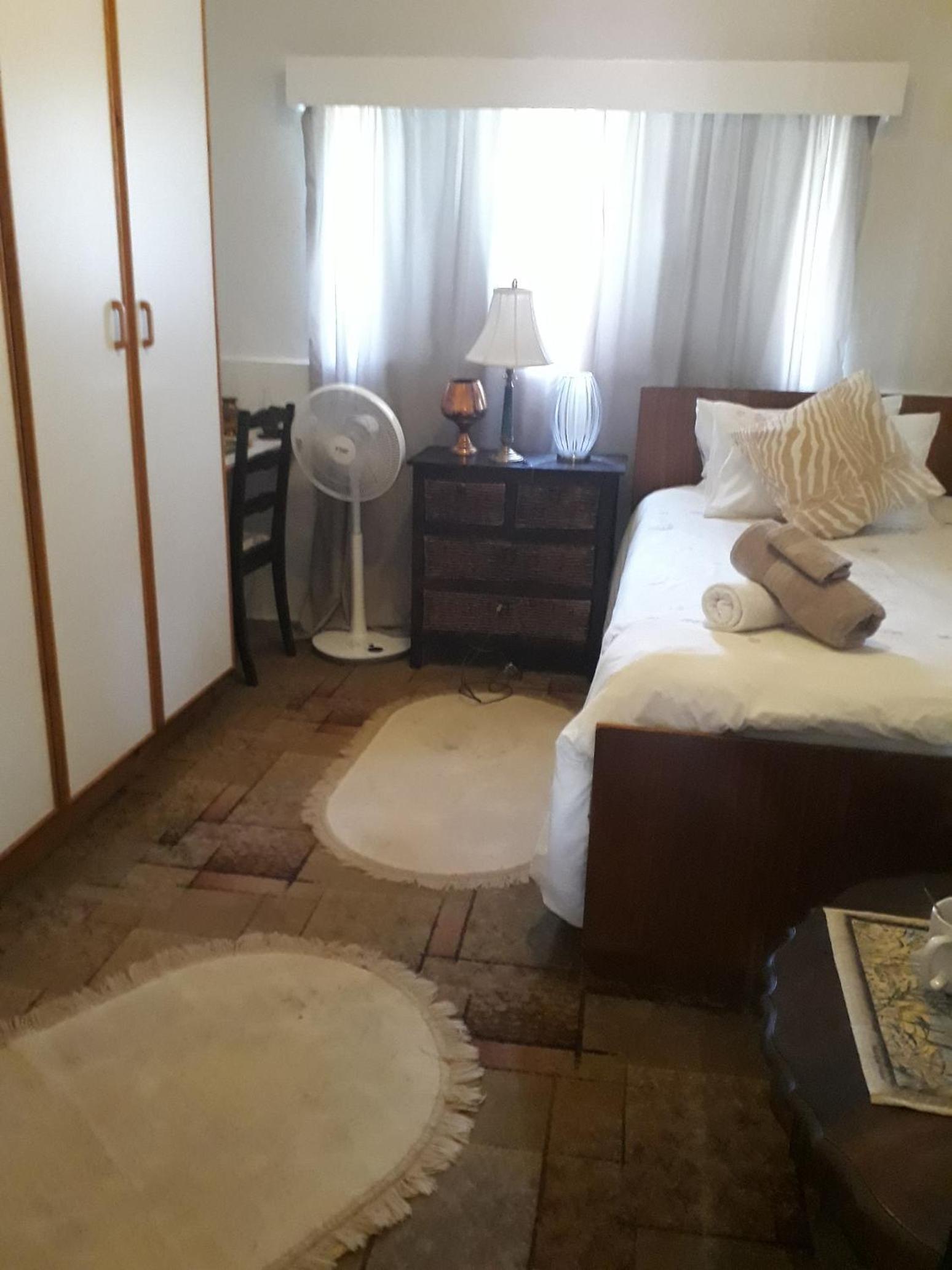Budget Single Room photo 2