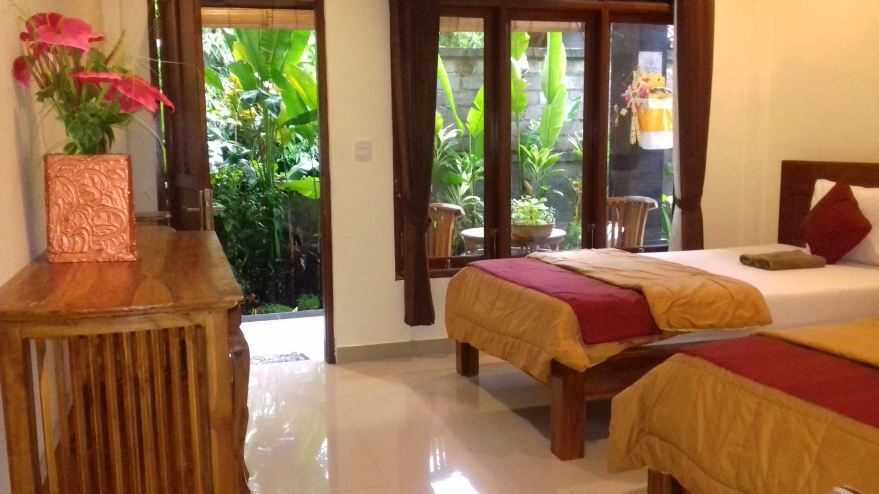 Twin Room with Balcony - Photo 1