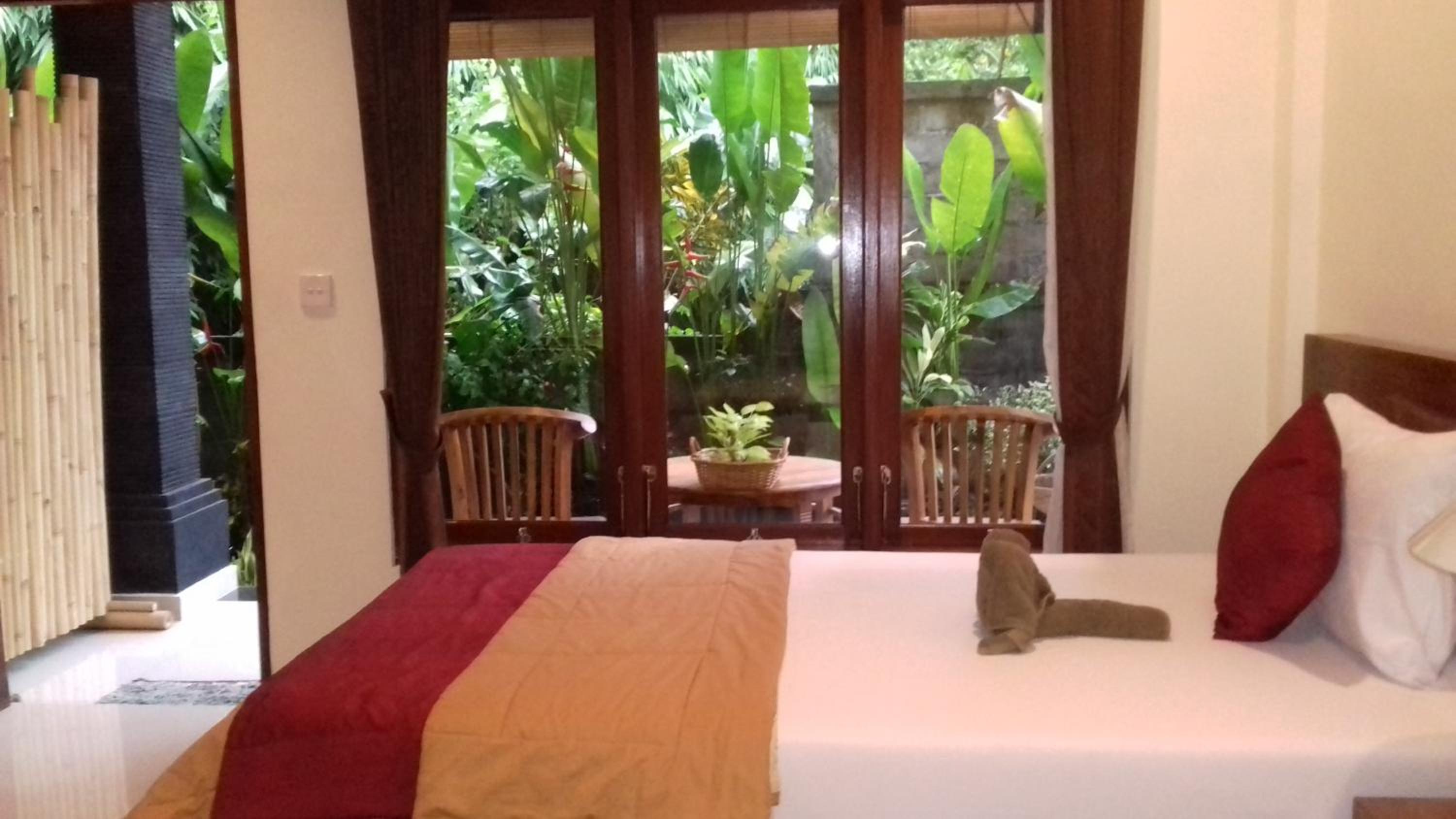 Twin Room with Balcony - Photo 8