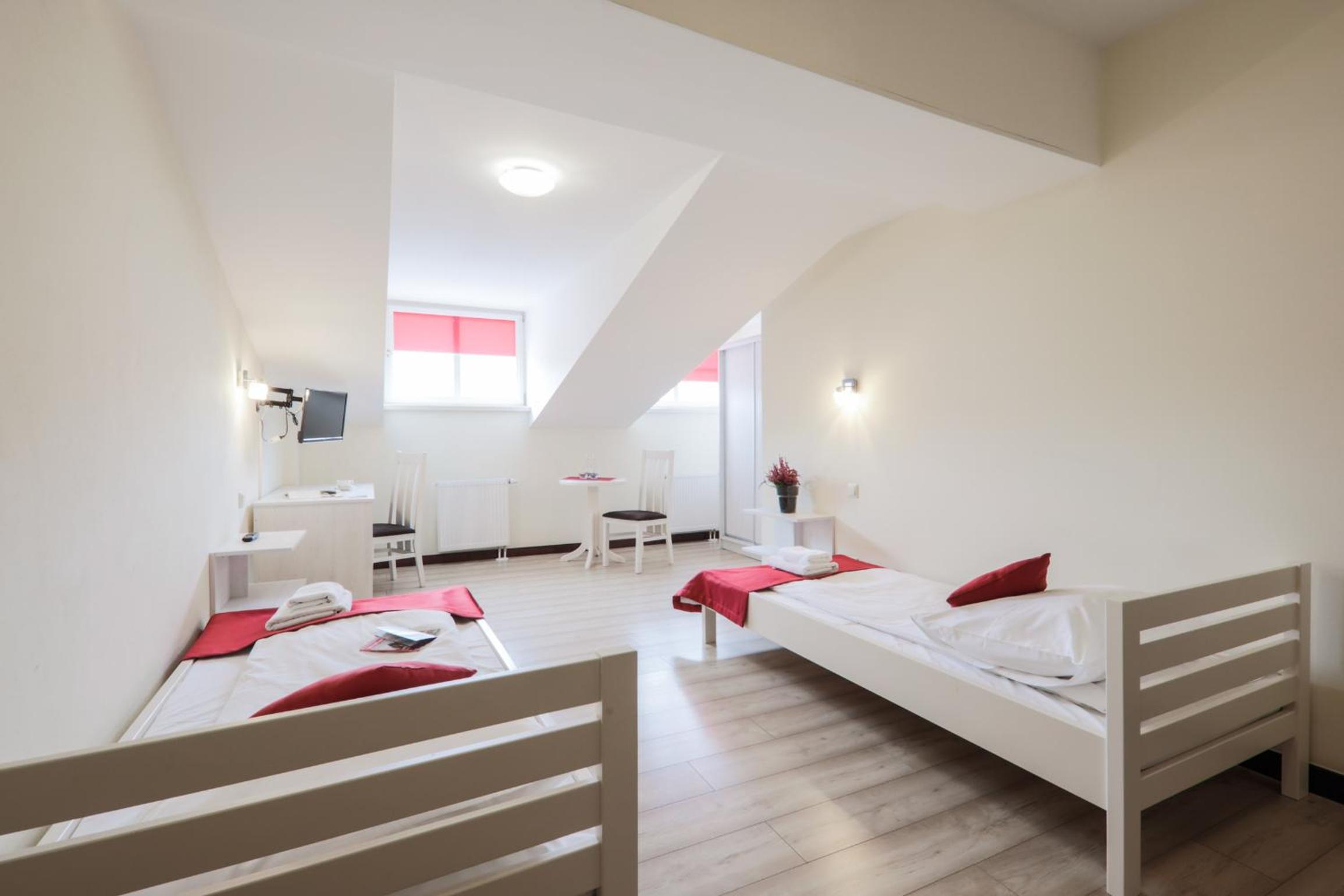 Standard Twin Room photo 2