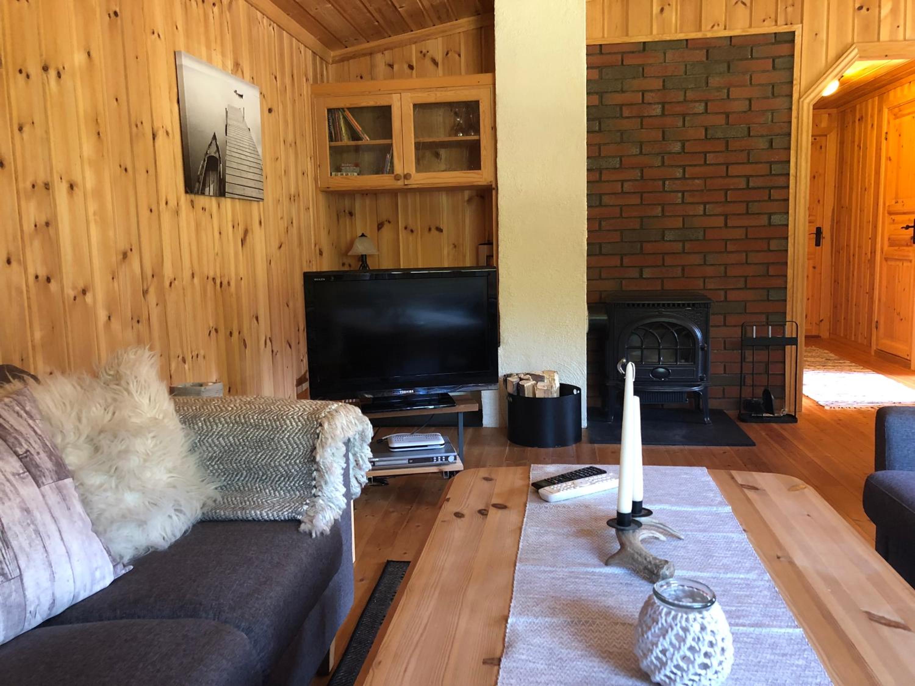 Apartment with Mountain View - Photo 11