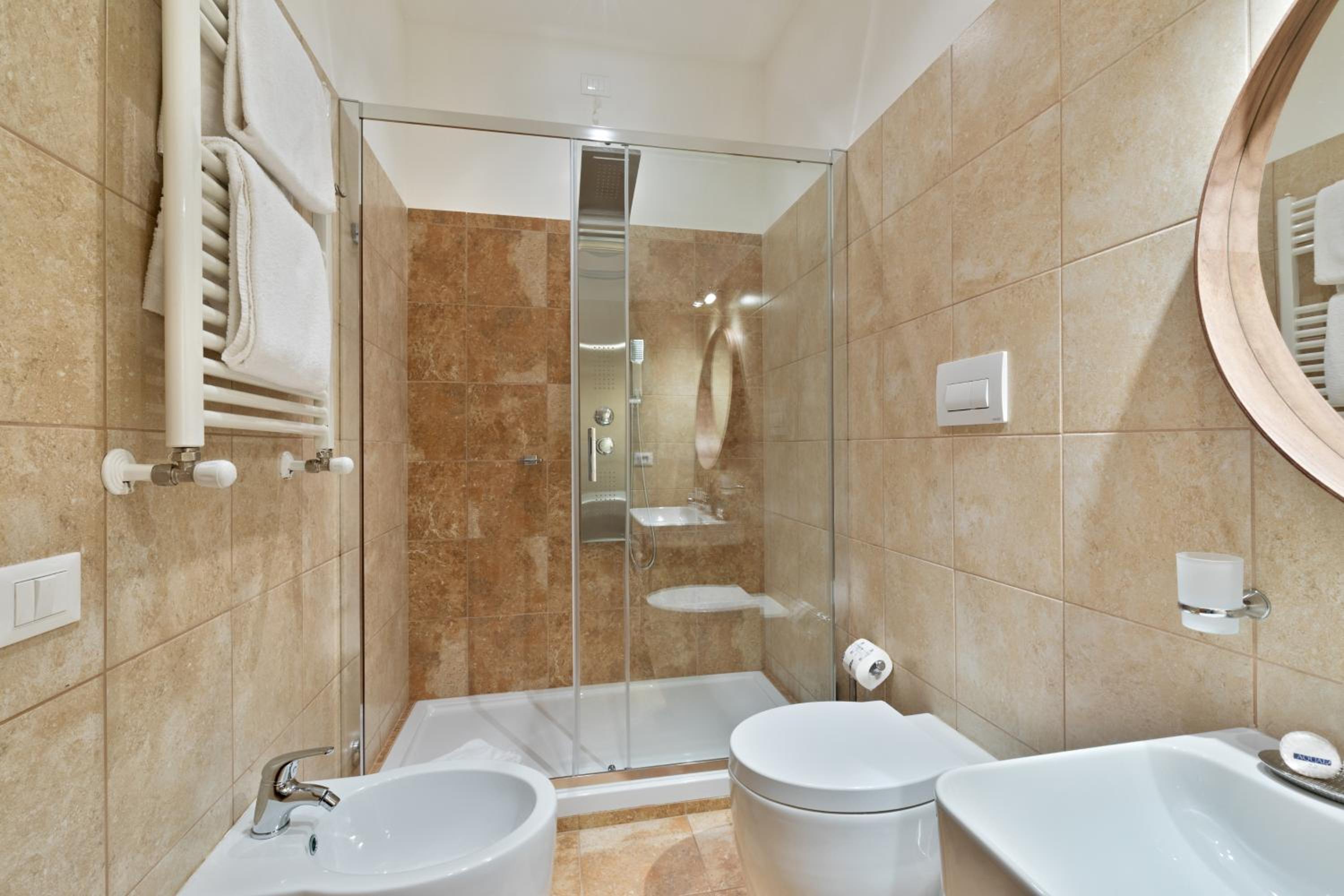 Standard Double Room photo 2