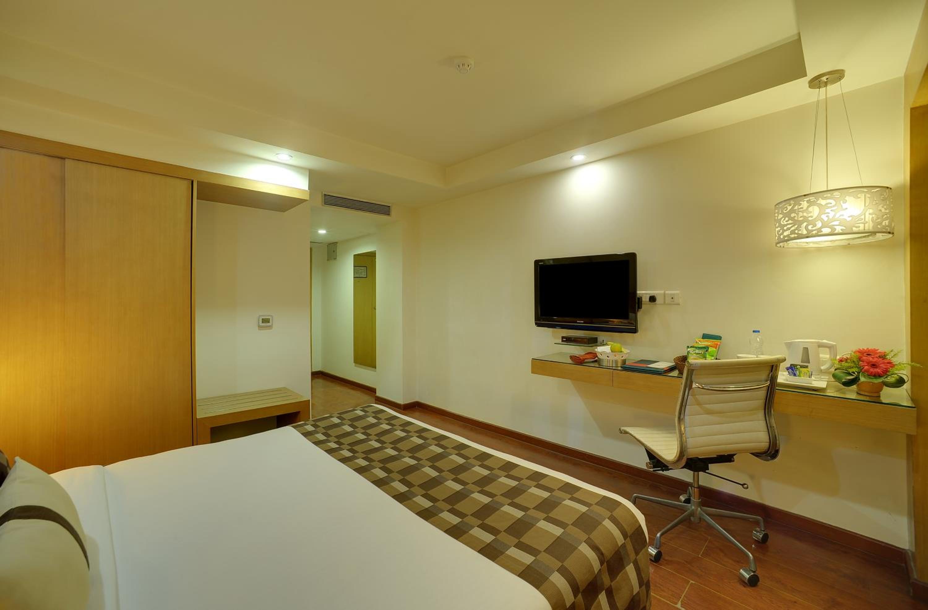 Superior Double or Twin Room - Photo 1
