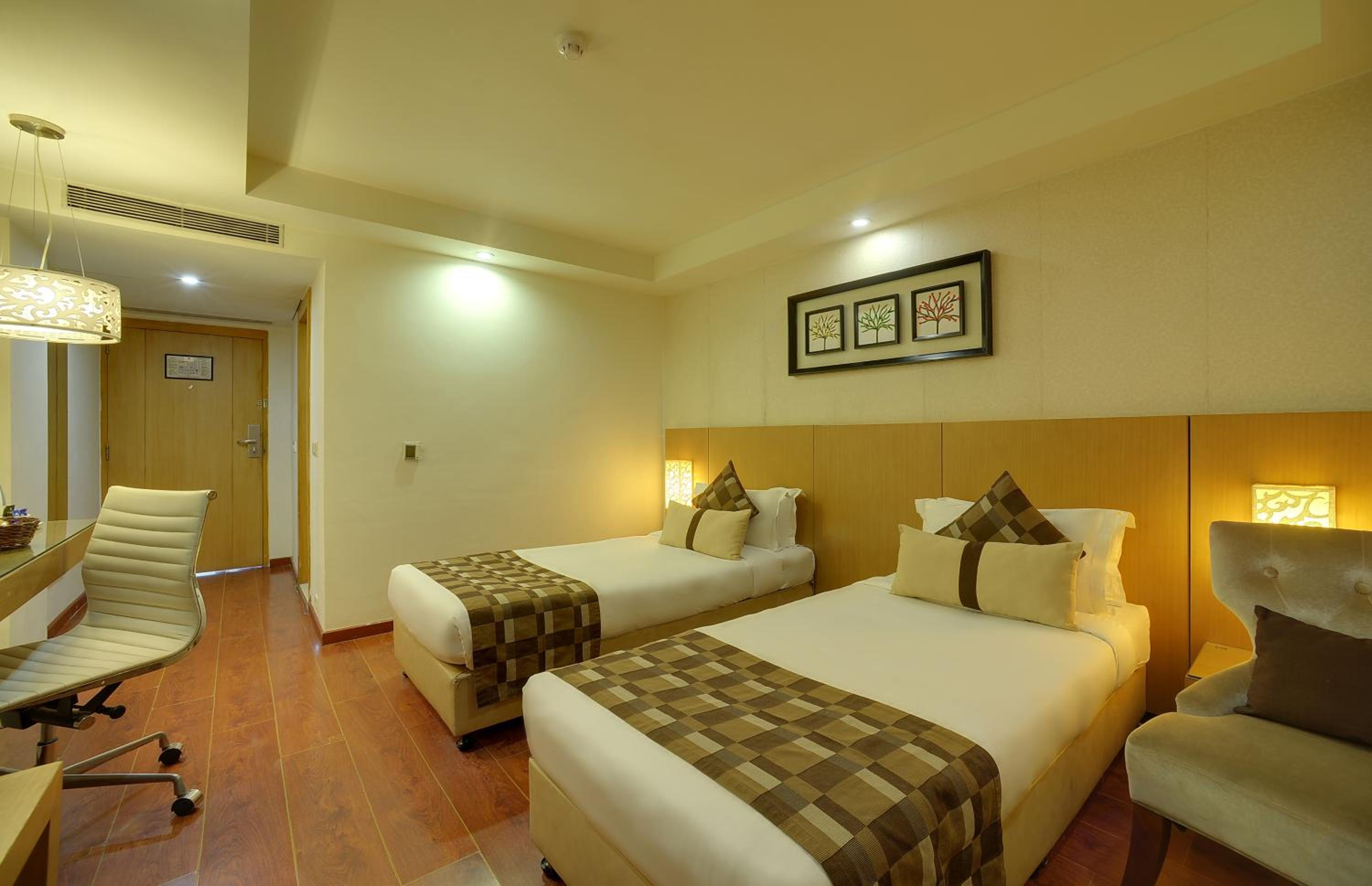 Superior Double or Twin Room - Photo 6