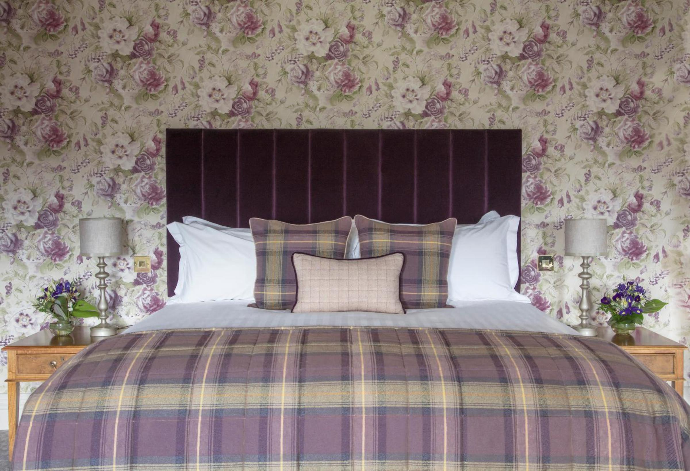 Luxury Castle Bedroom photo 1
