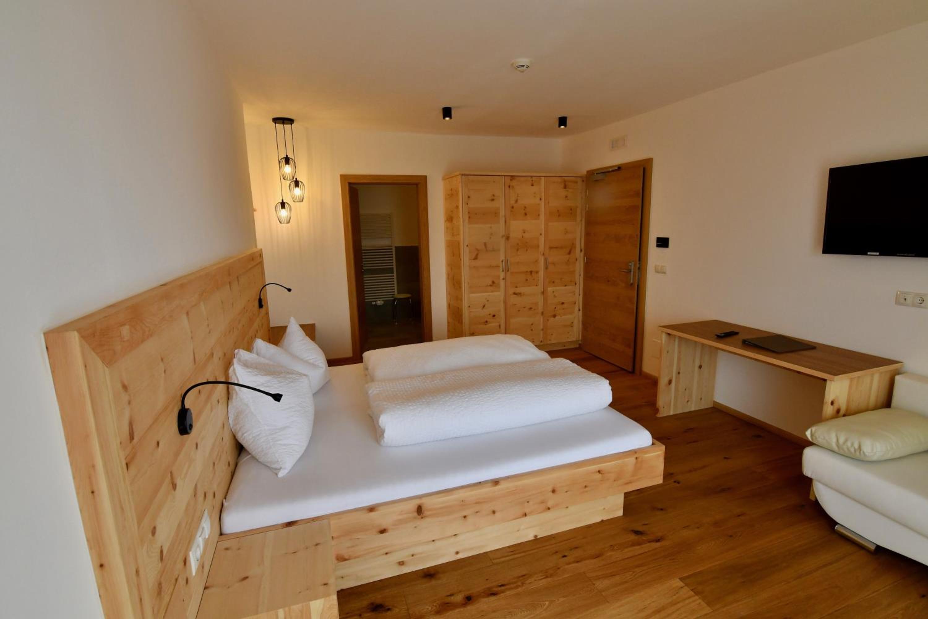 Classic Quadruple Room - Photo 2