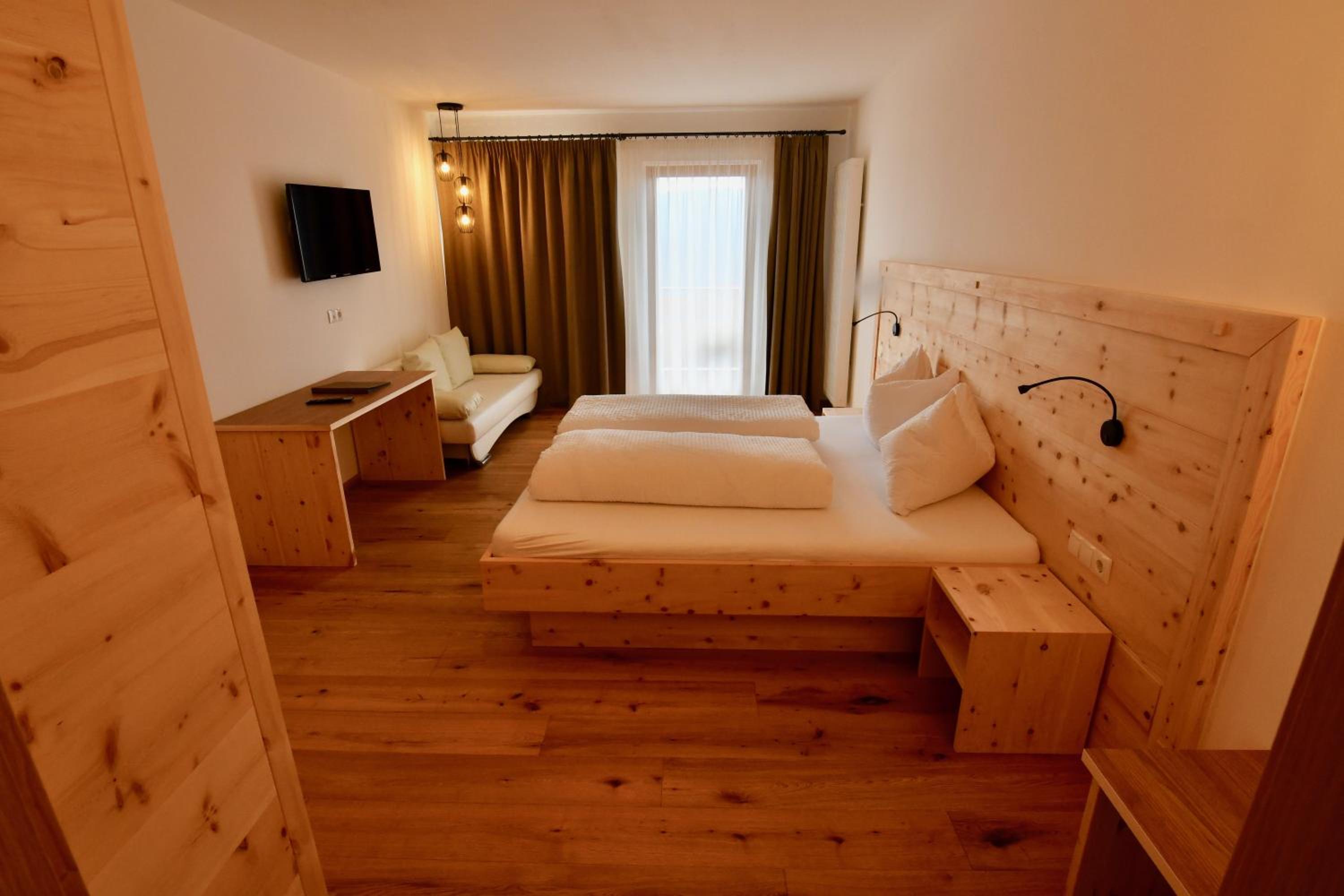 Double Room - Photo 14