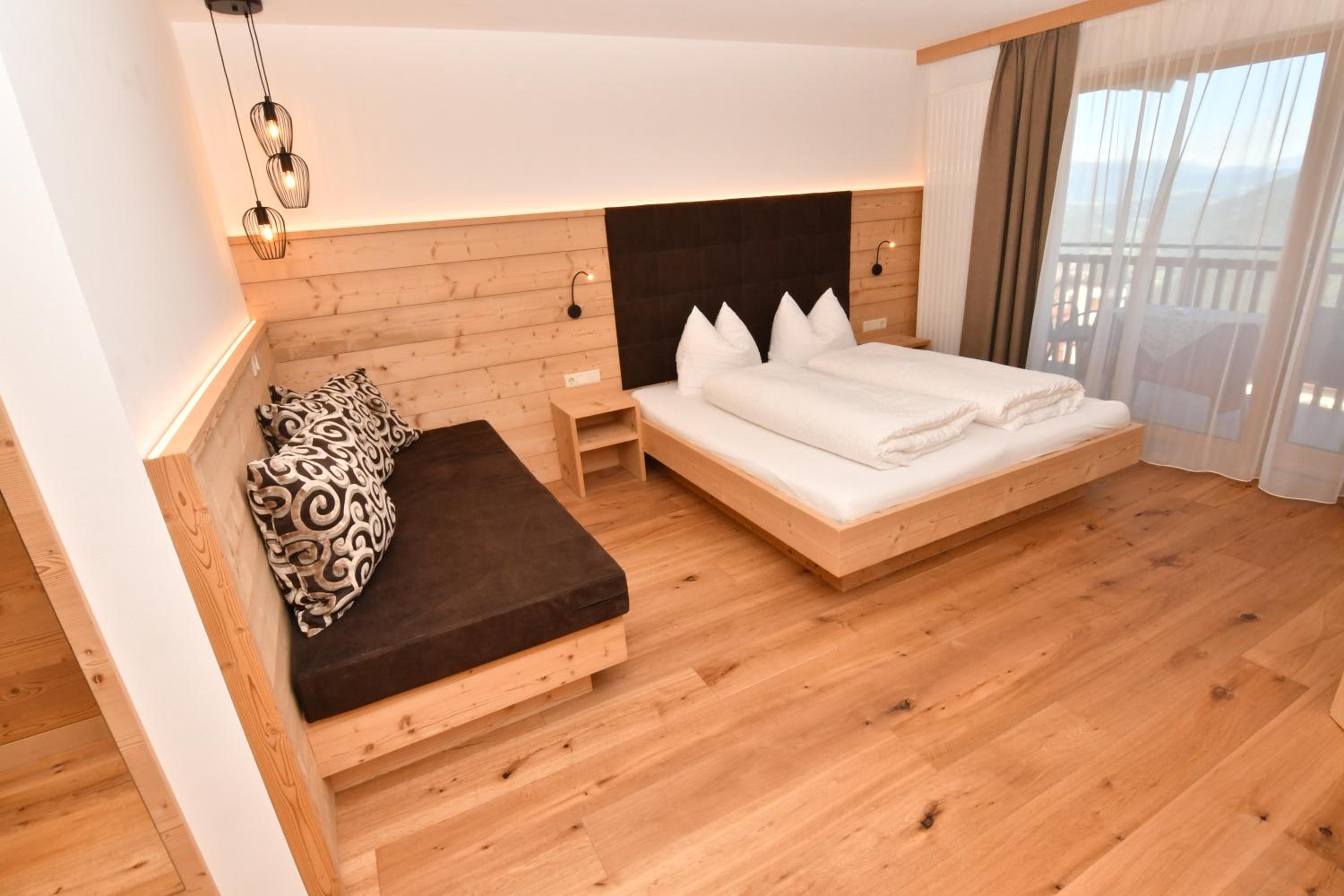 Double Room - Photo 21