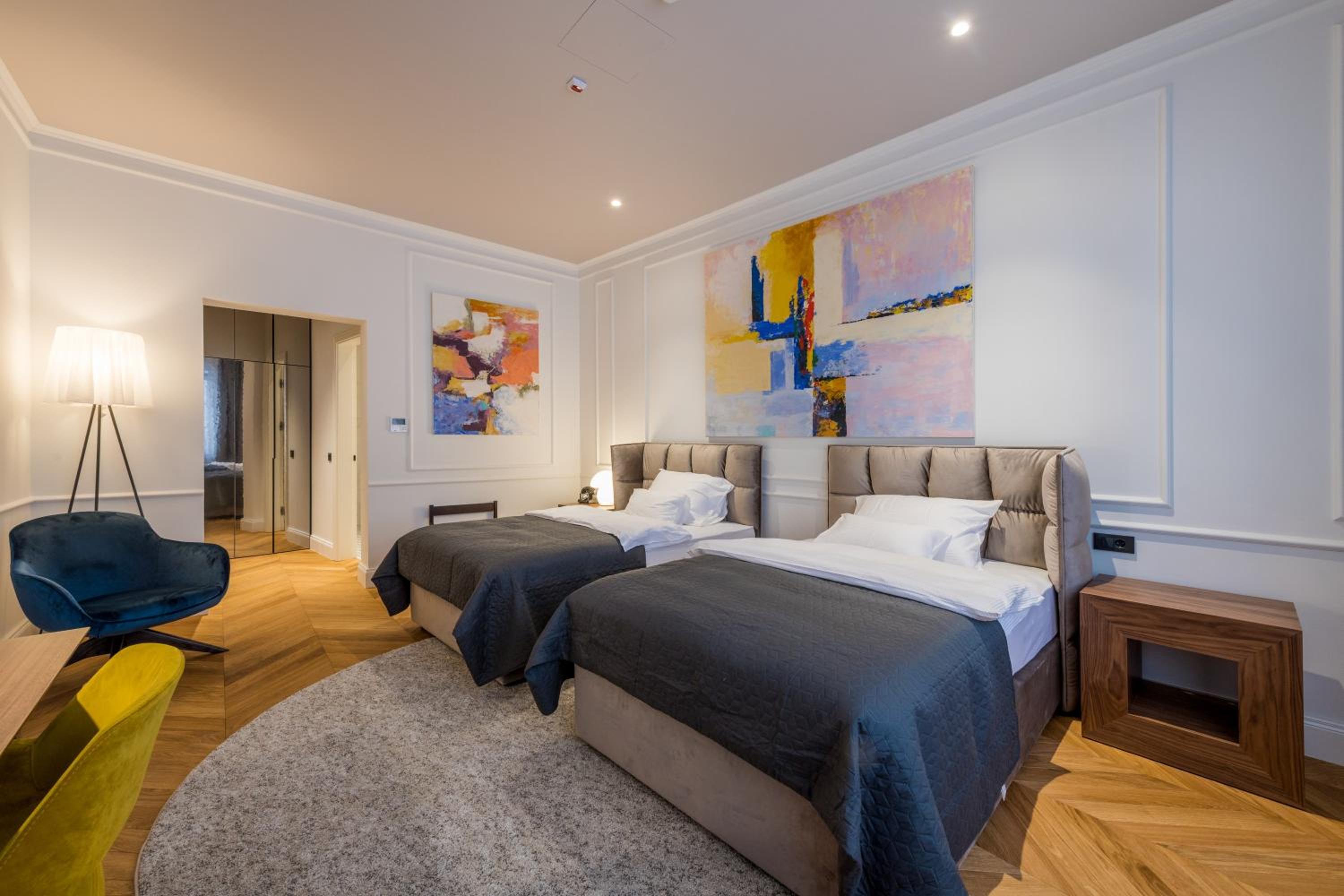 Standard Twin Room photo 2