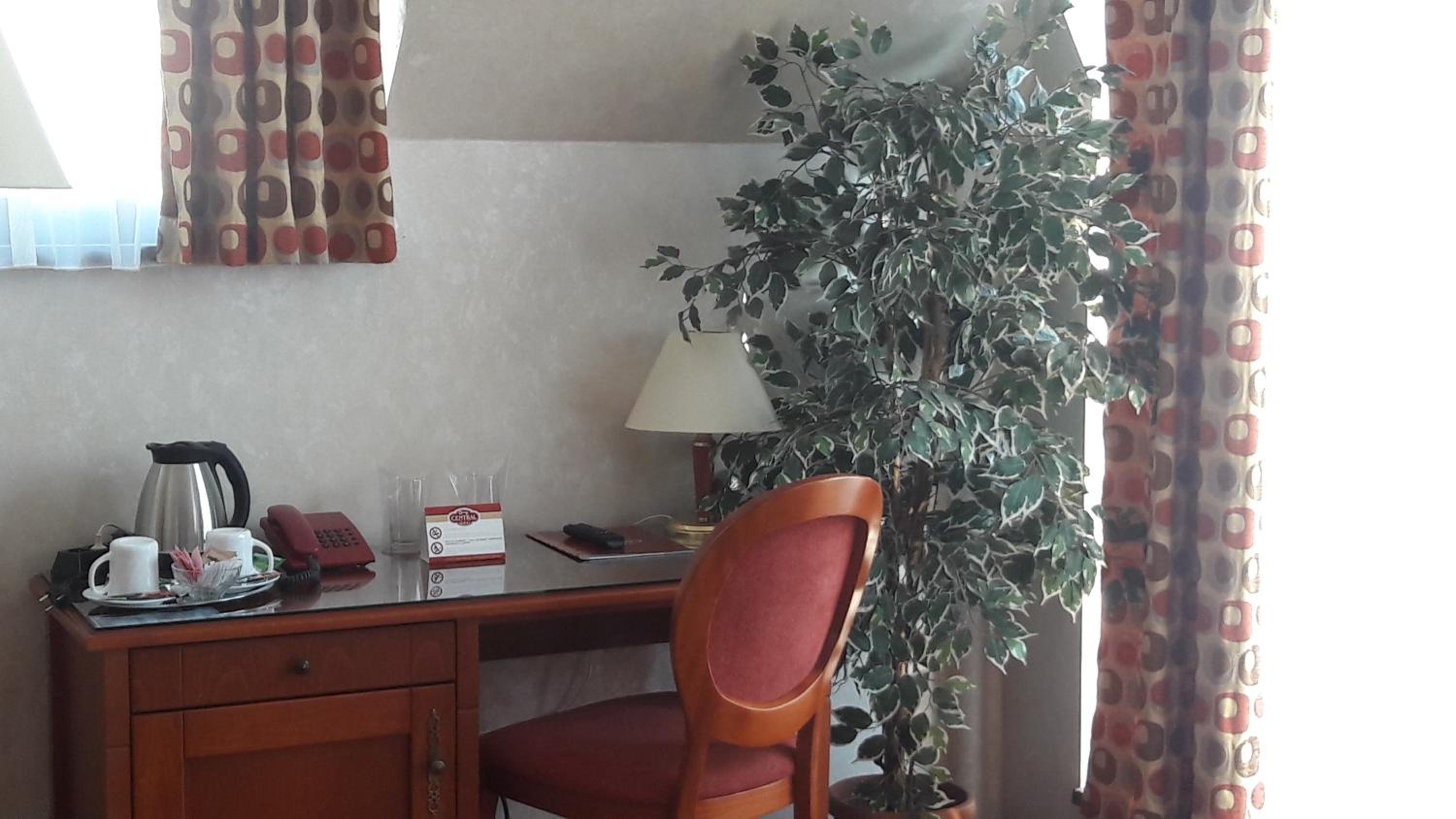 Standard Double Room - Photo 2