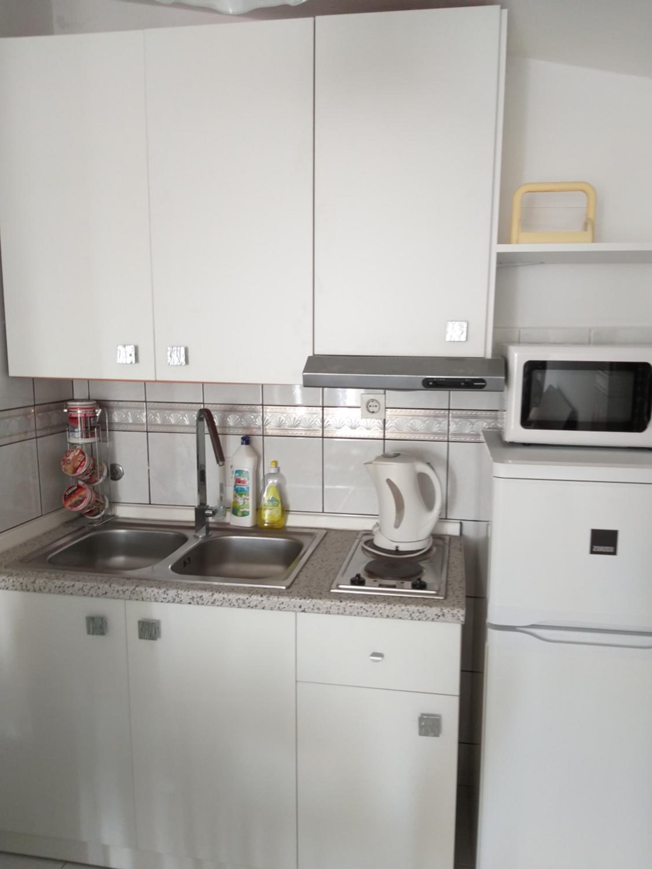 Studio Apartment - Photo 10