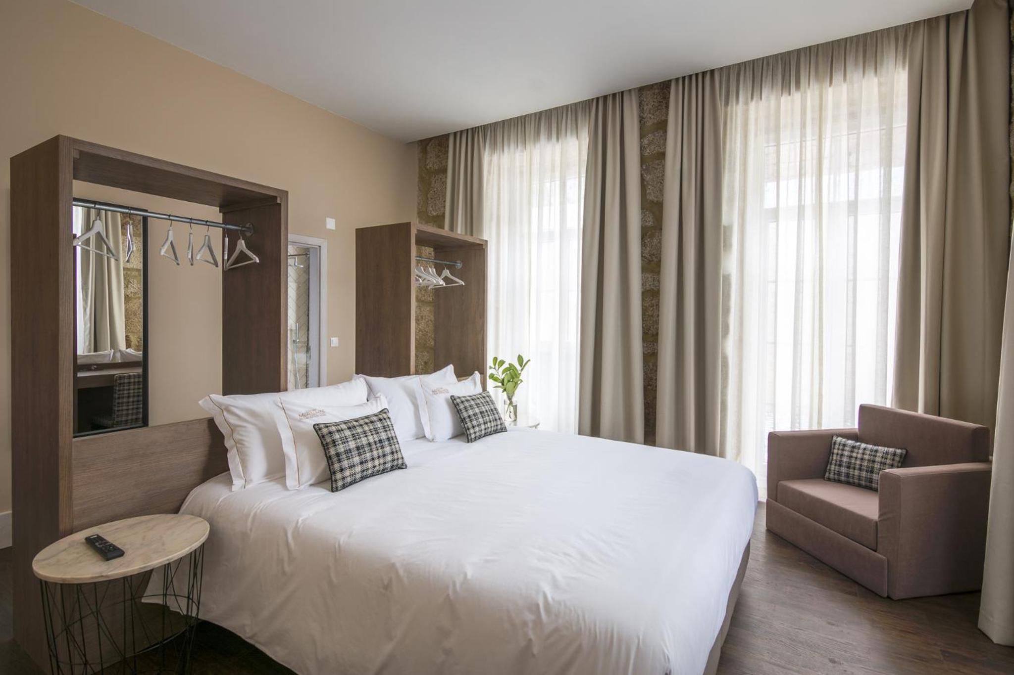 Double or Twin Room with Terrace - Photo 6