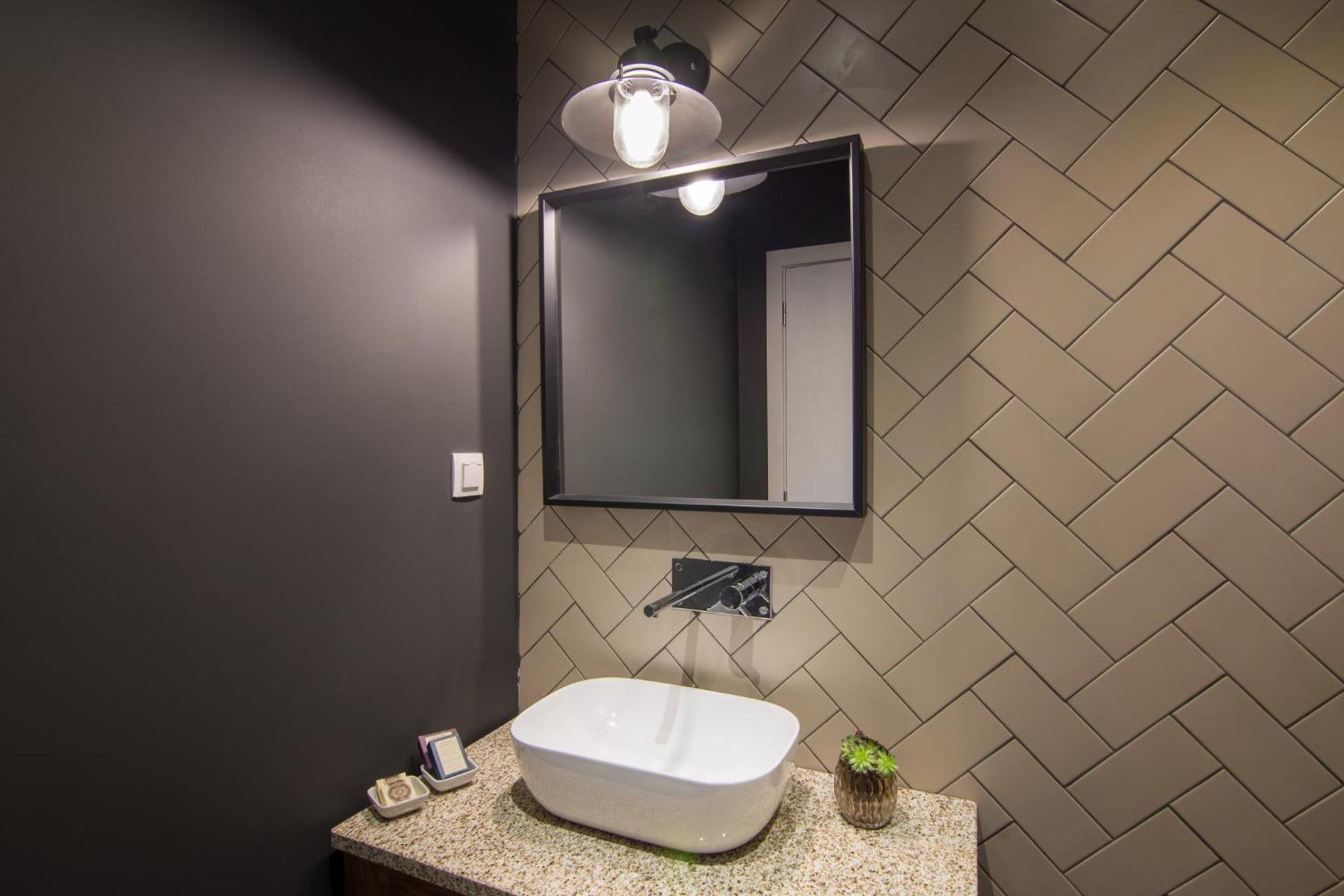 Double or Twin Room with Balcony - Photo 5