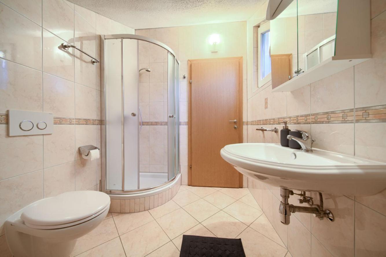 Apartment with Balcony - Photo 13