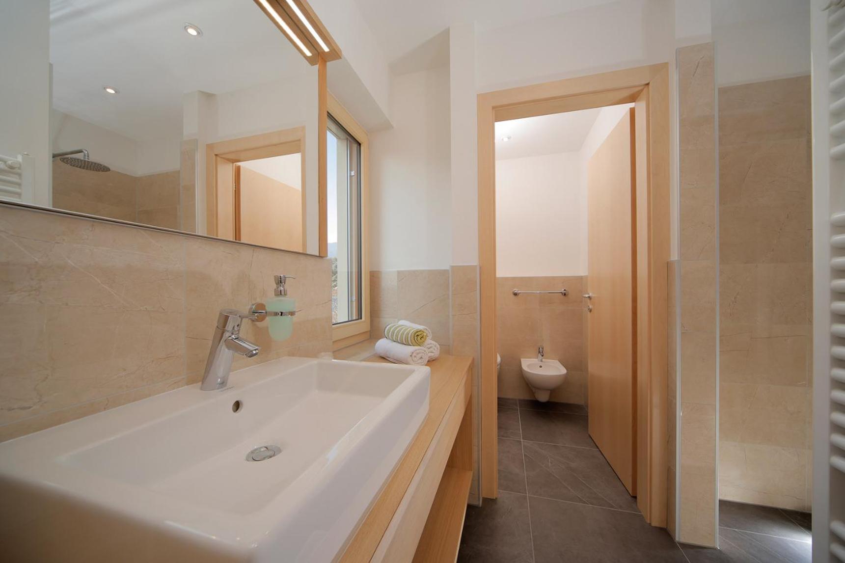 Double Room with Balcony photo 2
