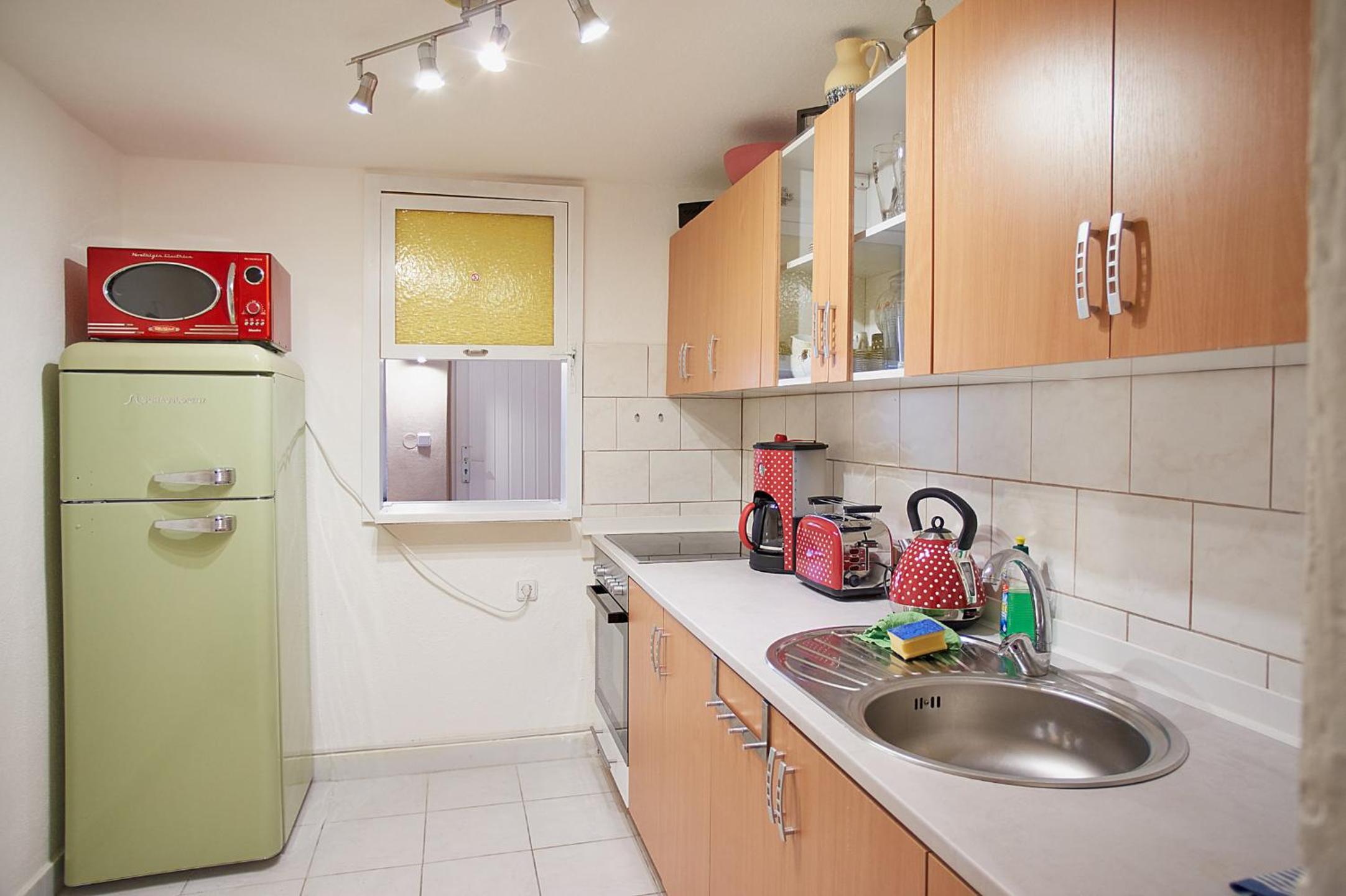 One-Bedroom Apartment - Photo 12