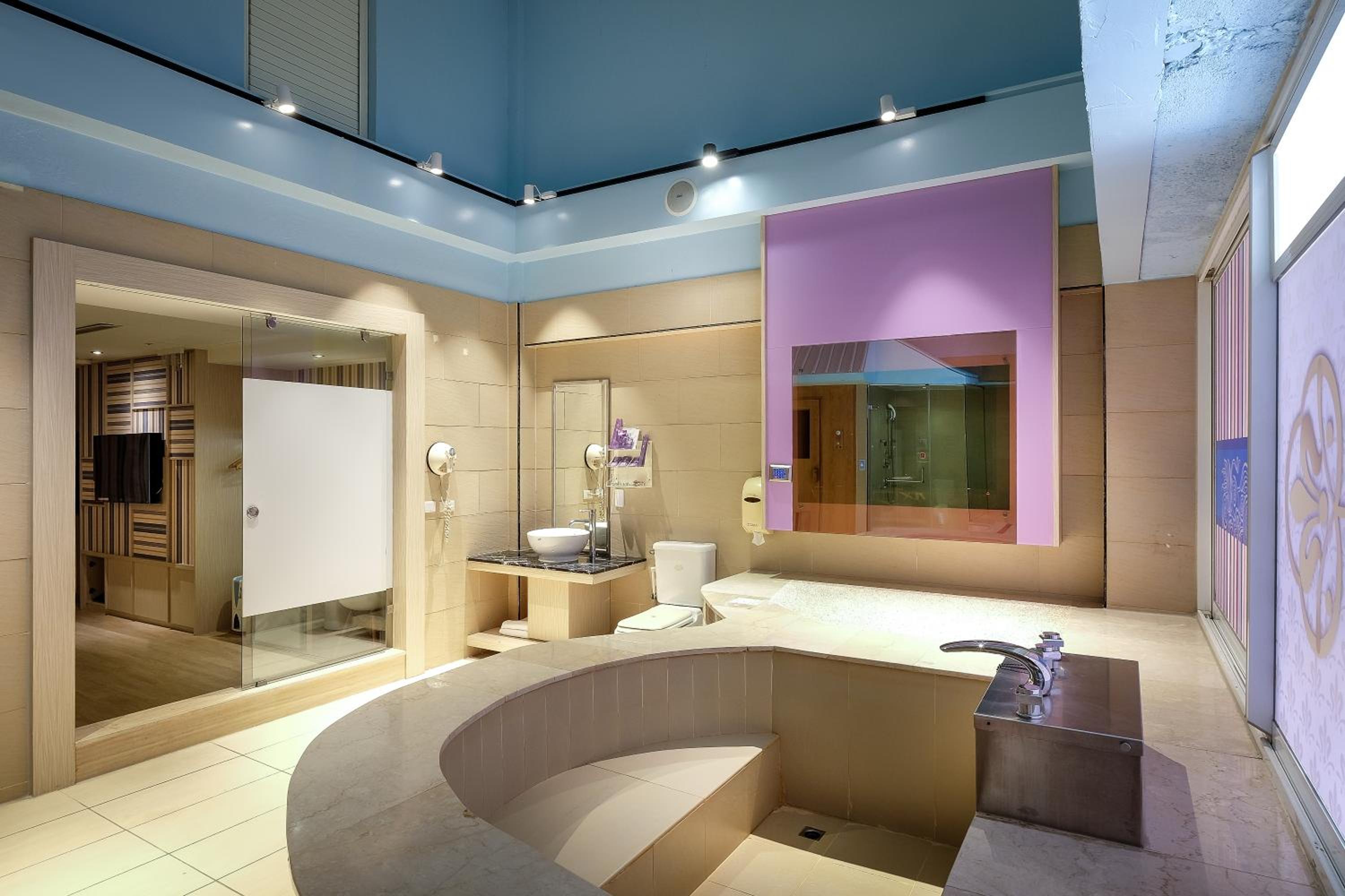 Superior Twin Room - Photo 13
