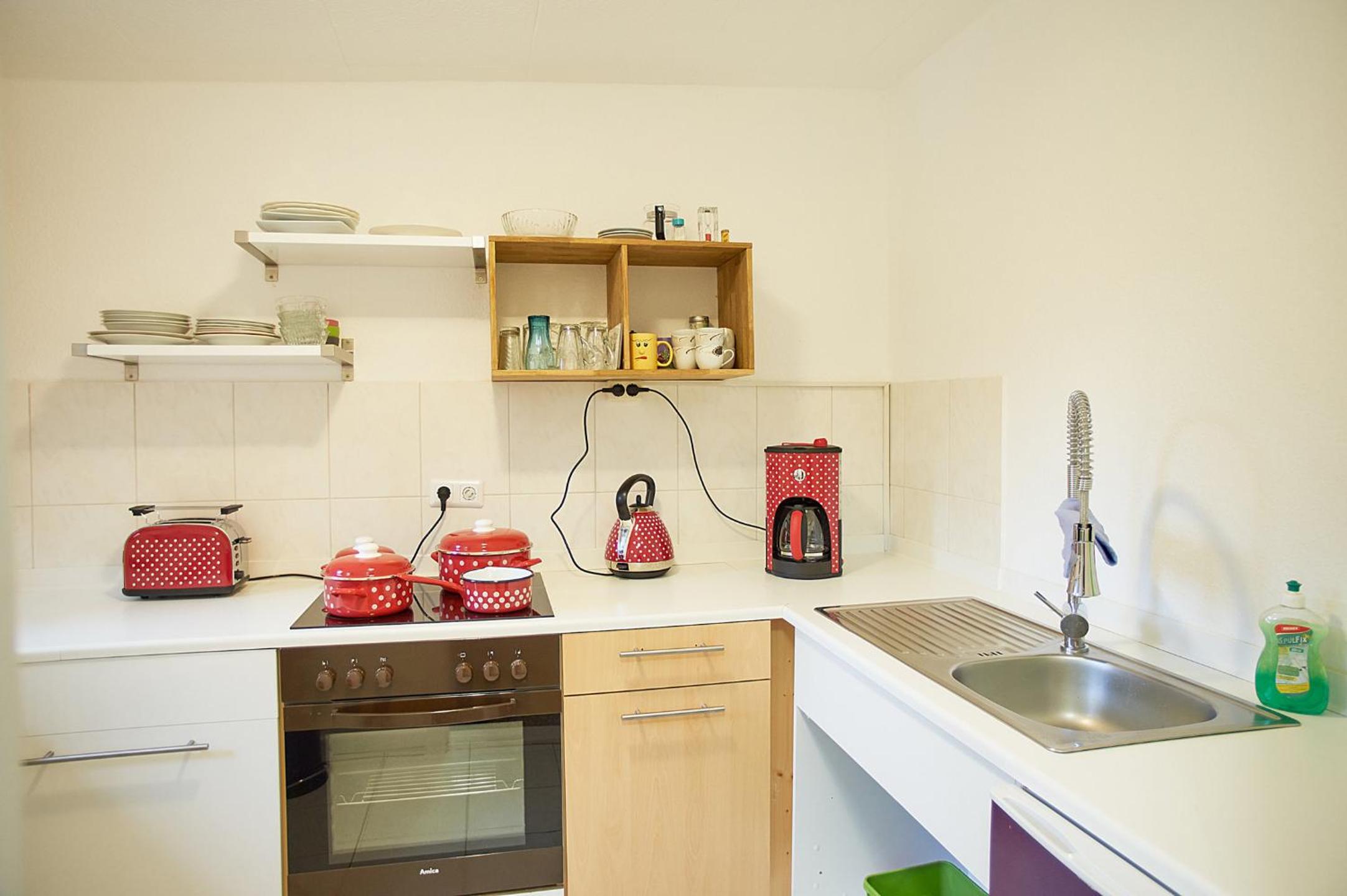 Apartment with Shower - Photo 13