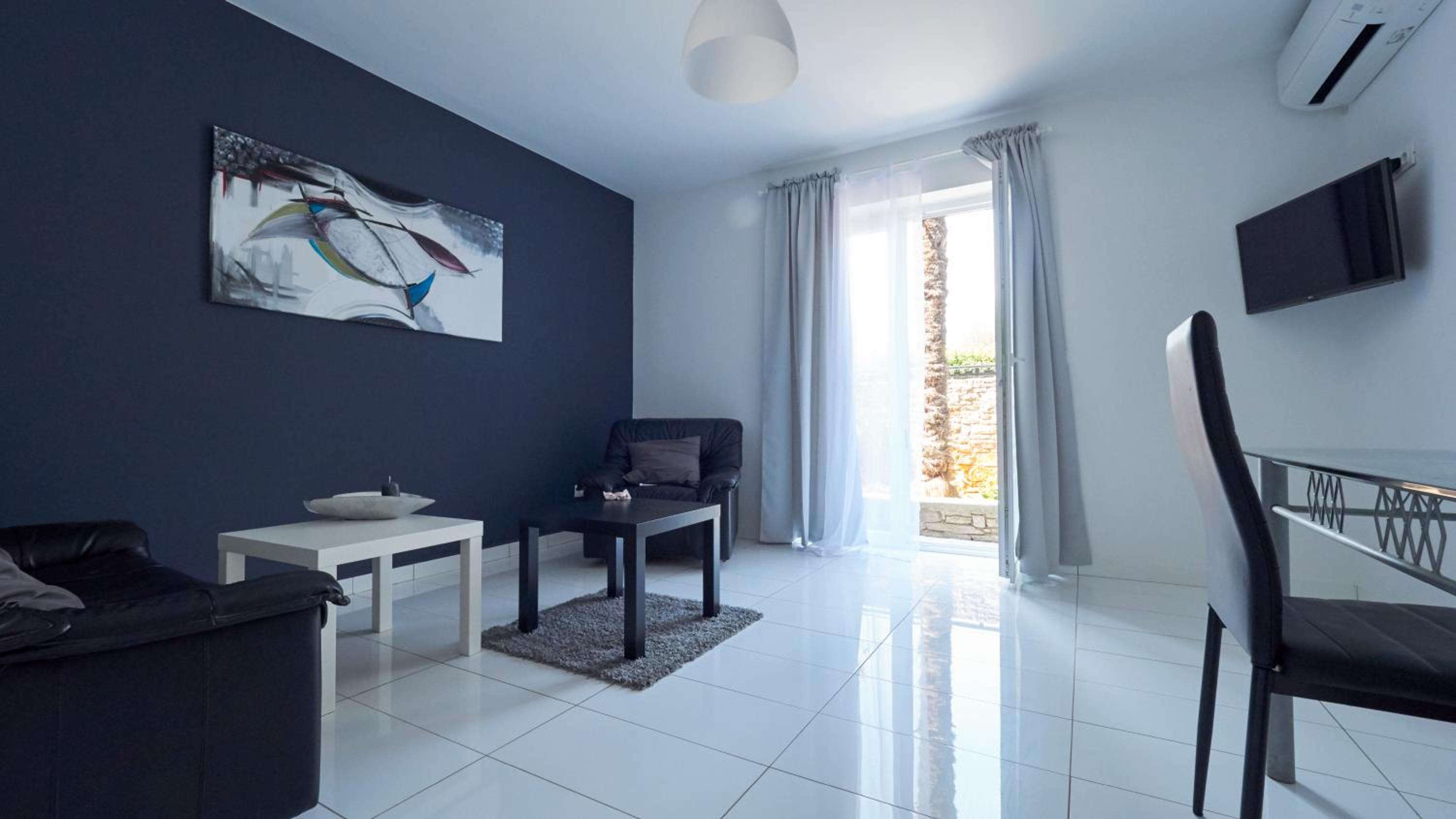 Junior Suite with Garden View