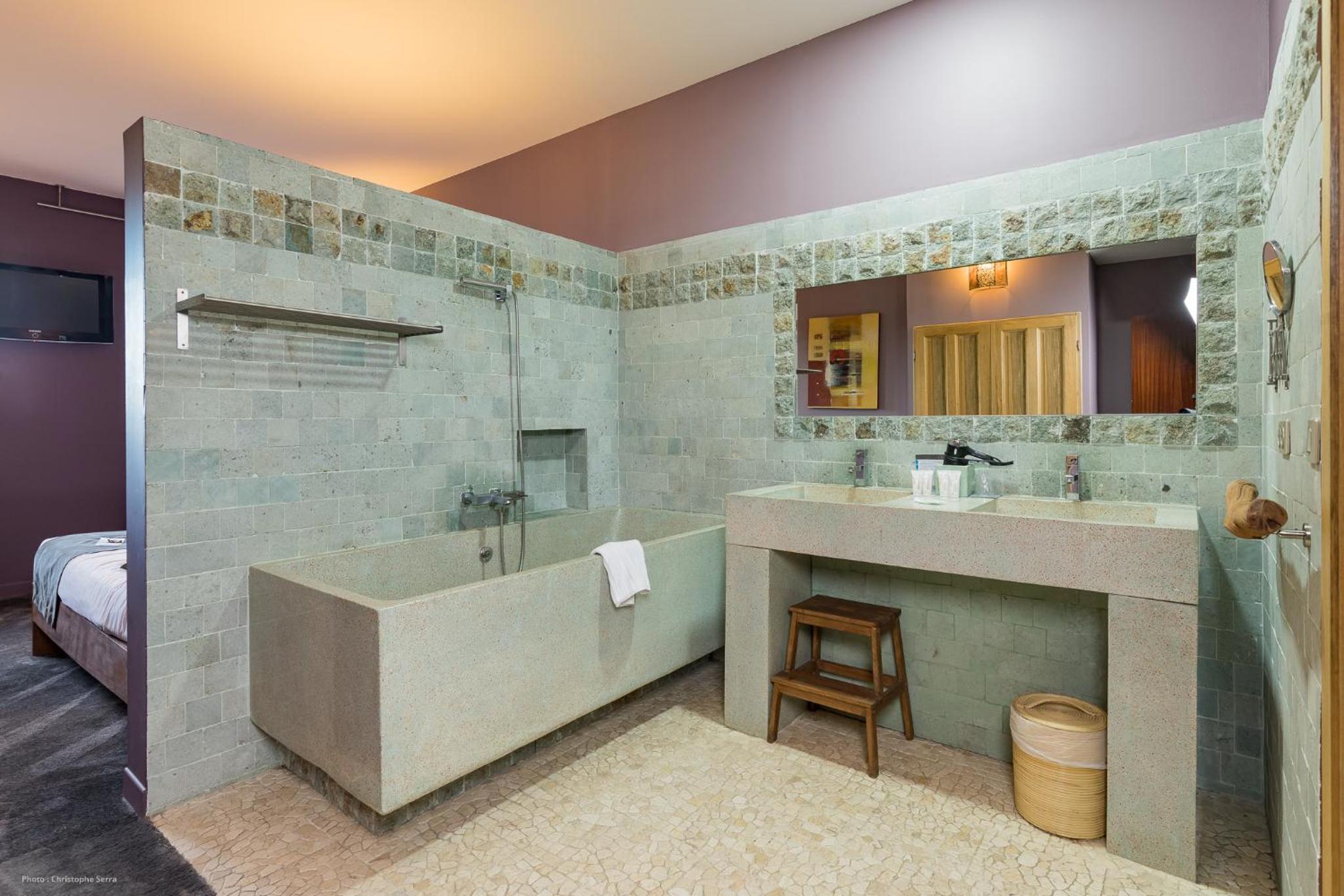 Suite (2 Adults + 2 Children) - Photo 4