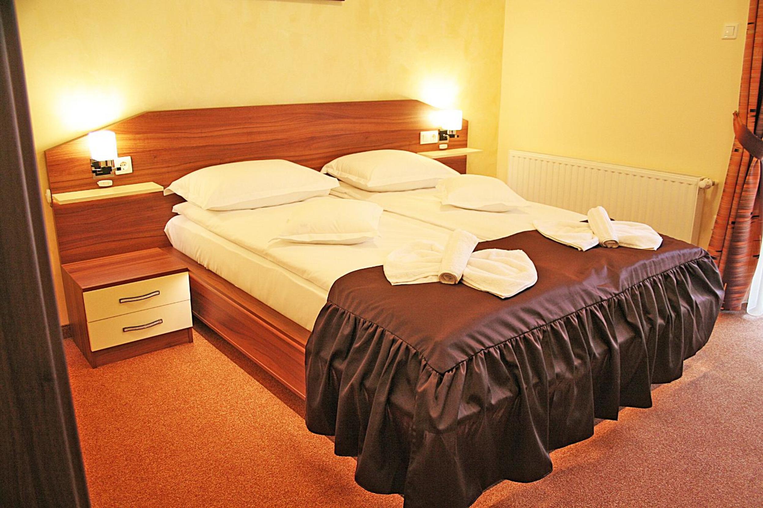 Double Room with Balcony - Photo 1