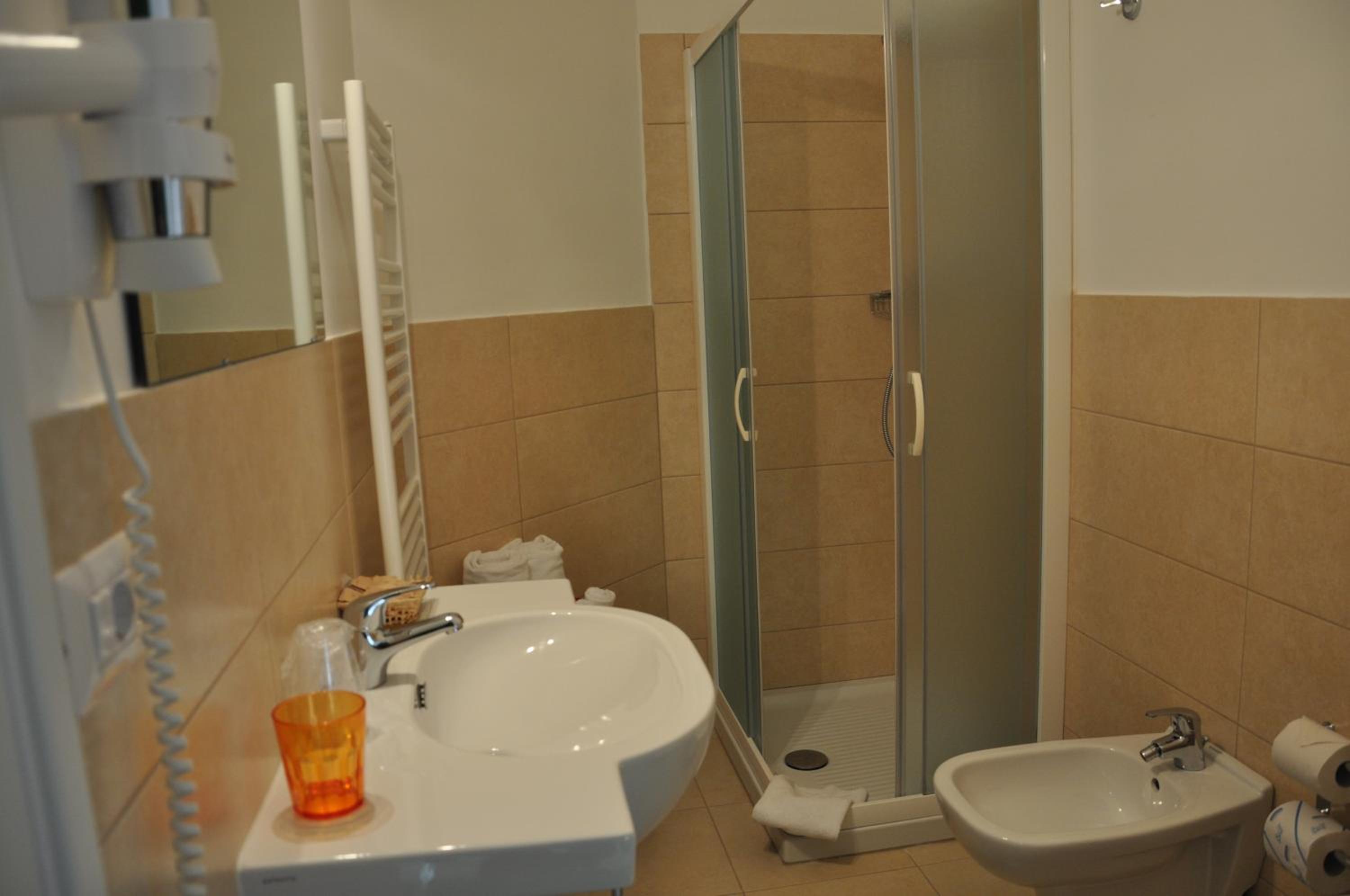 Small Double Room photo 3