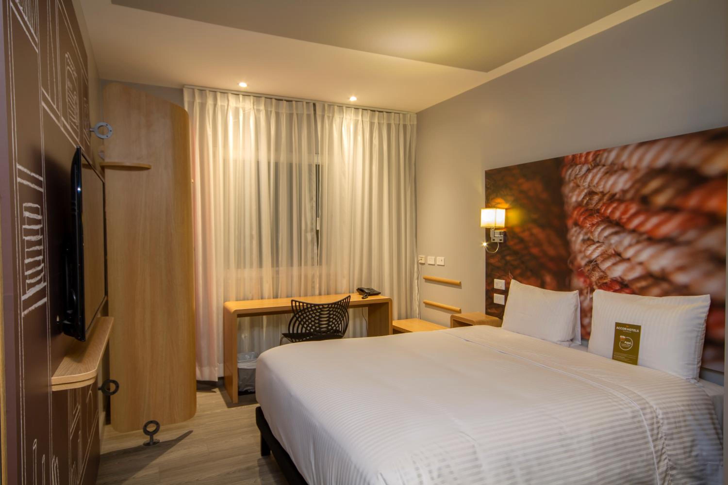 Standard Double Room - Photo 4