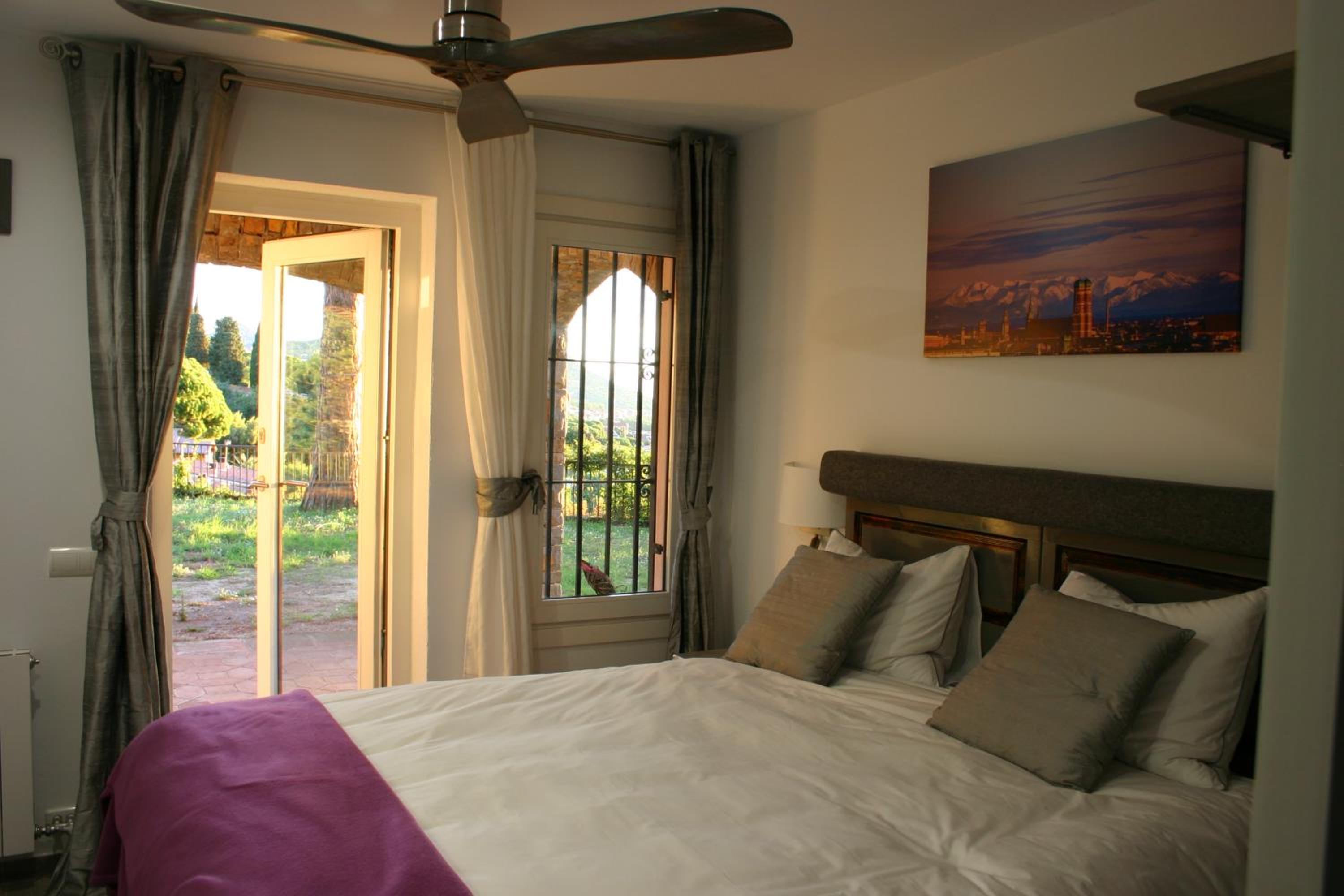 Deluxe Double Room - Photo 1