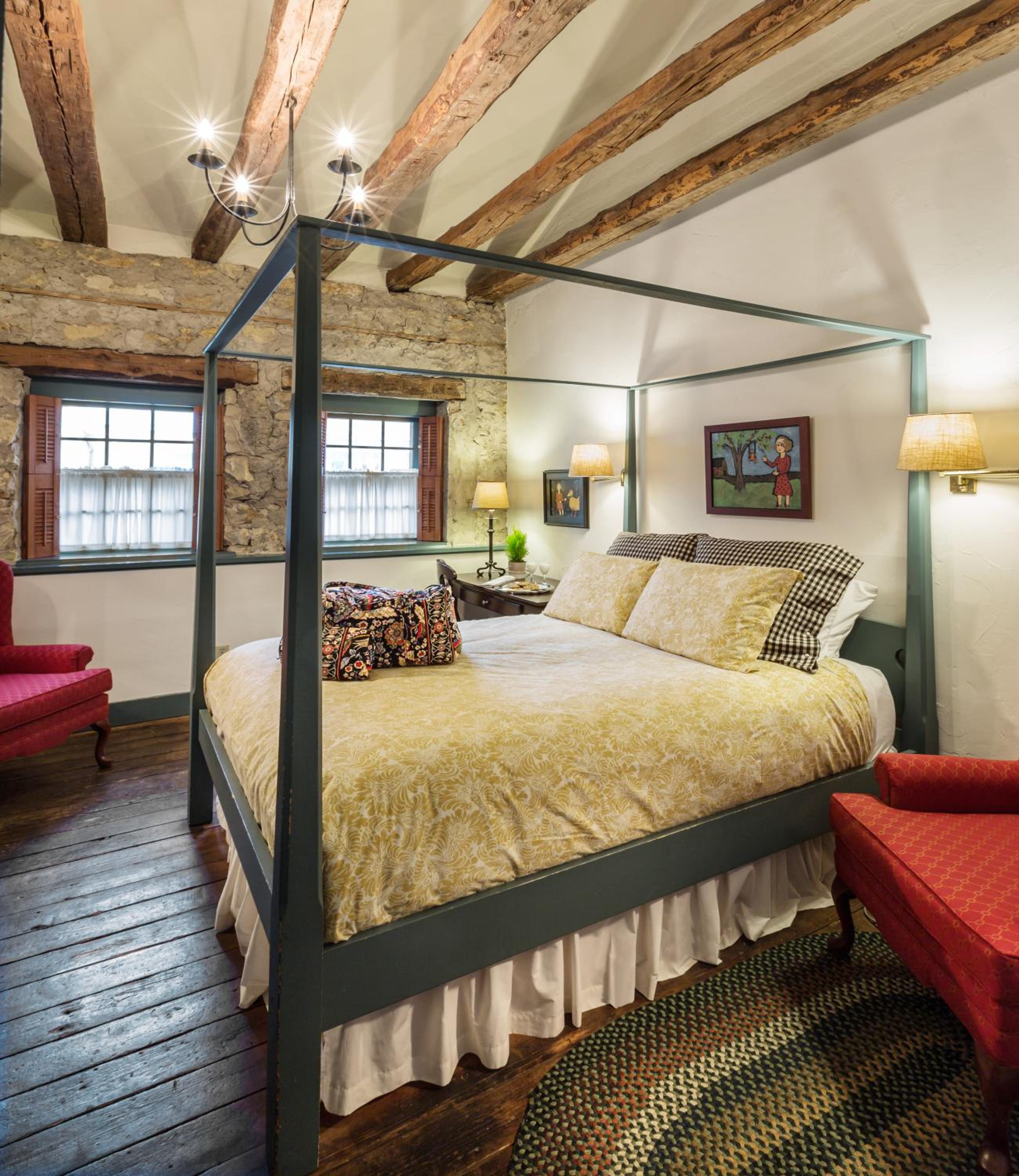 Queen Room with Spa Bath