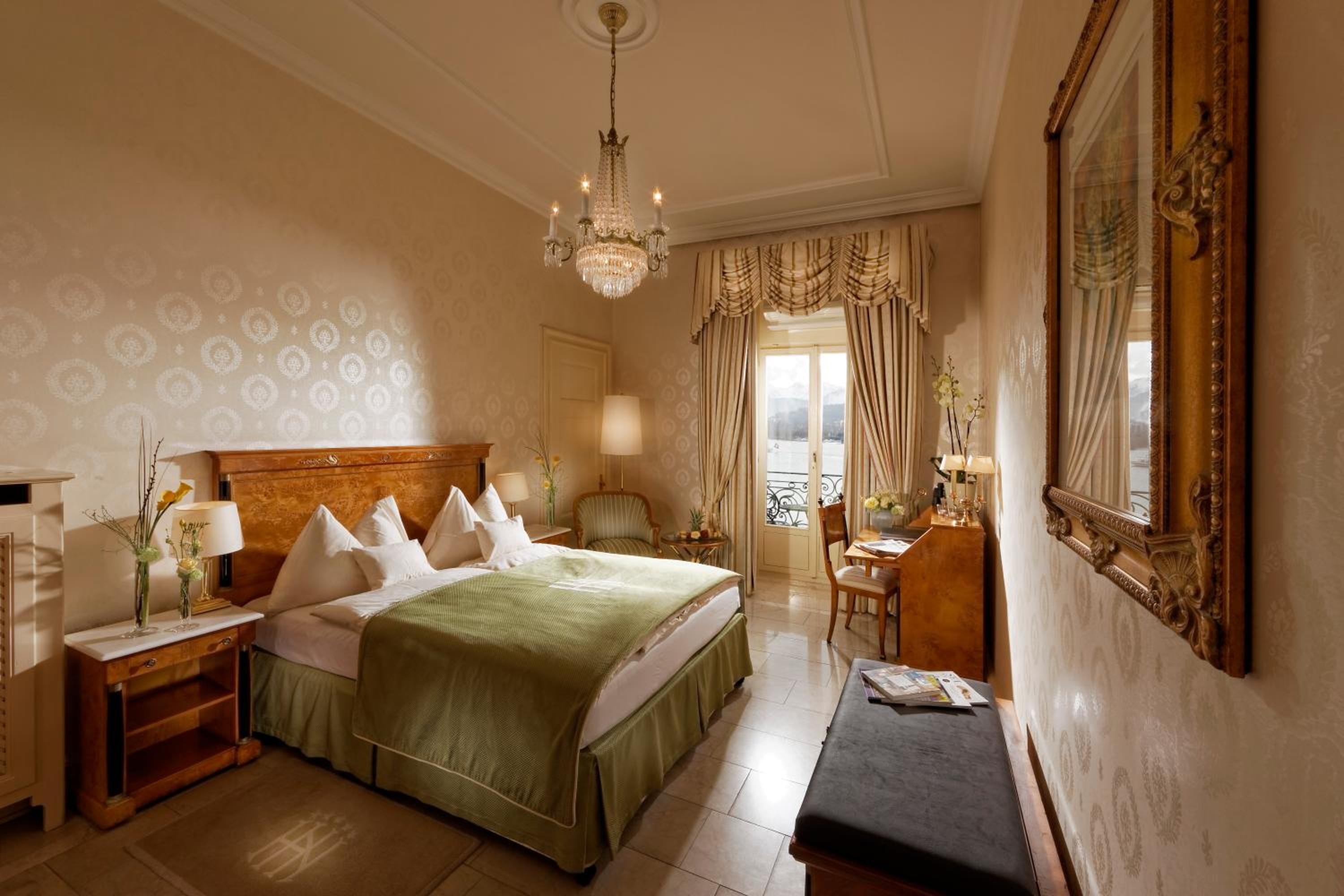 Classic Room With Lake View - Photo 4