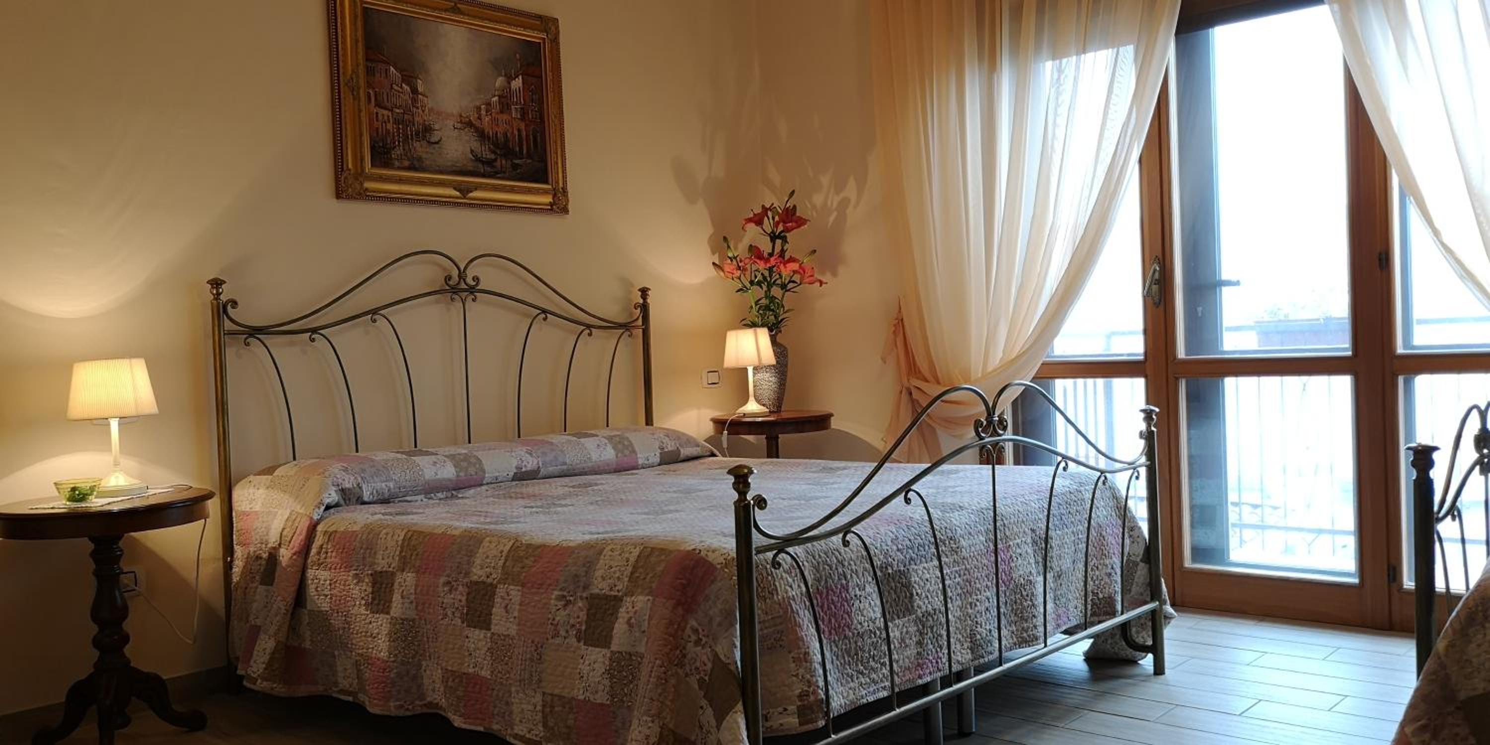 Triple Room with Private Bathroom - Photo 2