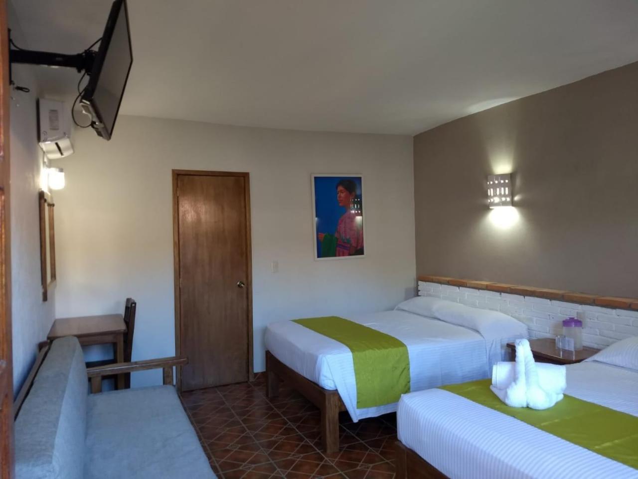 Standard Family Room - Photo 2