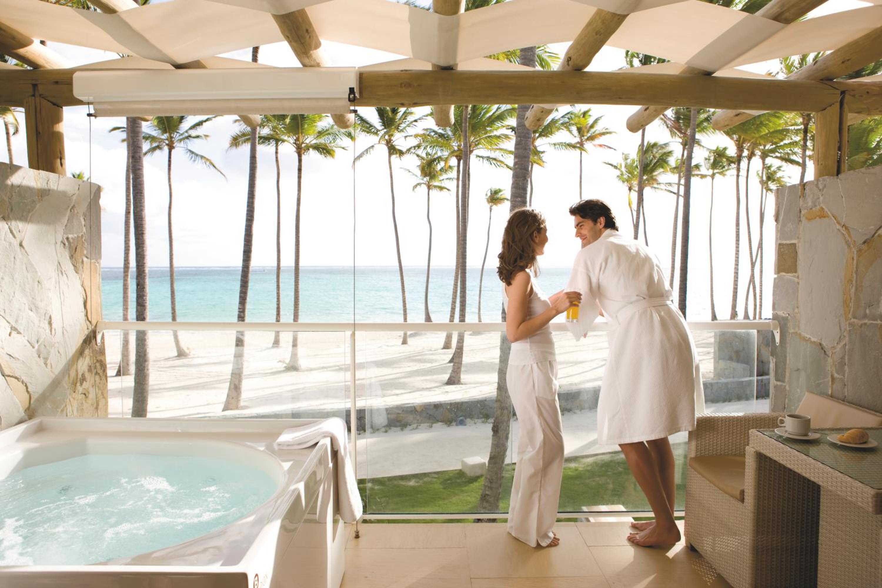 Junior Suite Oceanfront -  Premium Level  photo 3