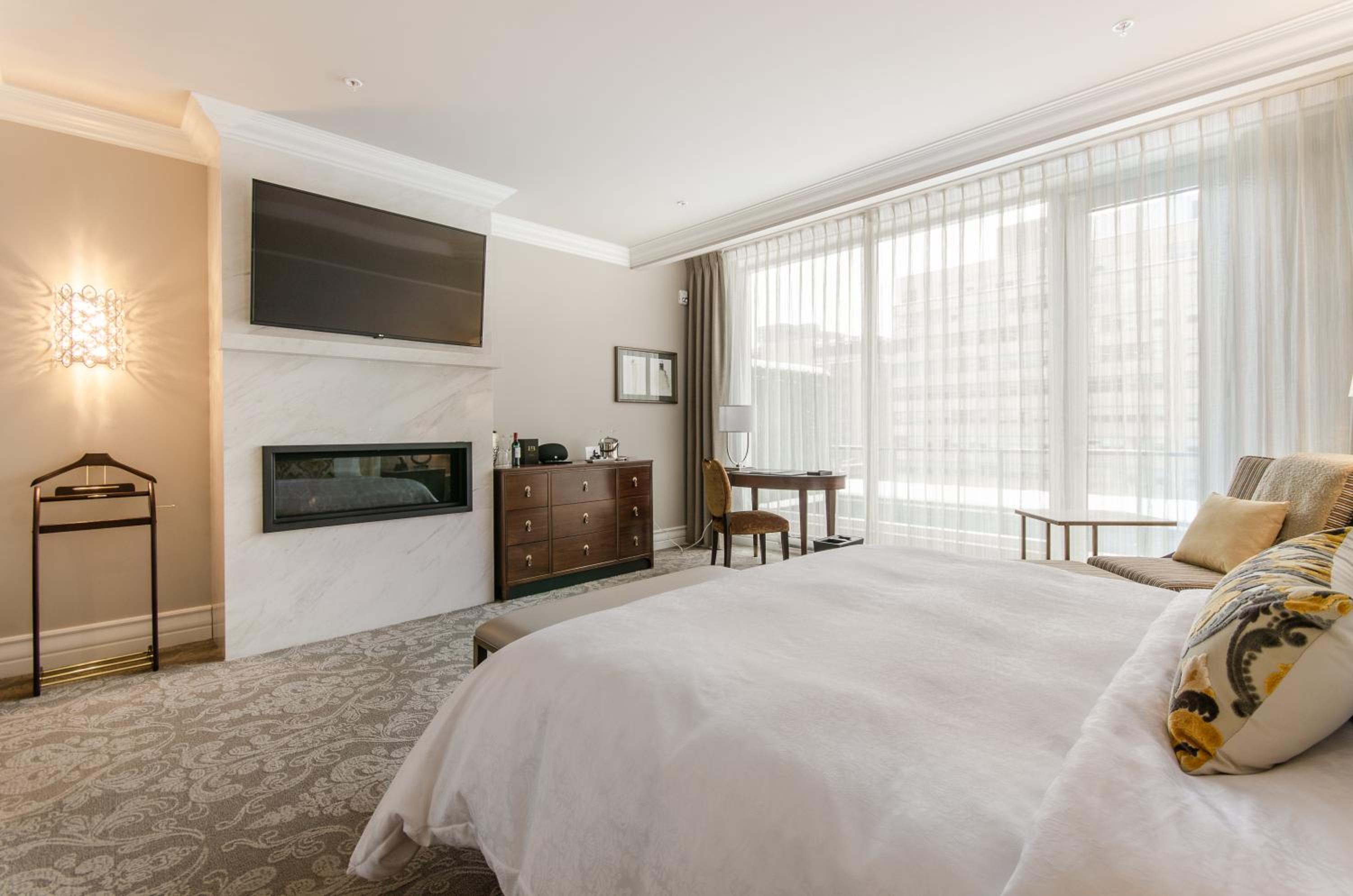 Deluxe Room 1 King Bed Terrasse thumbnail 6