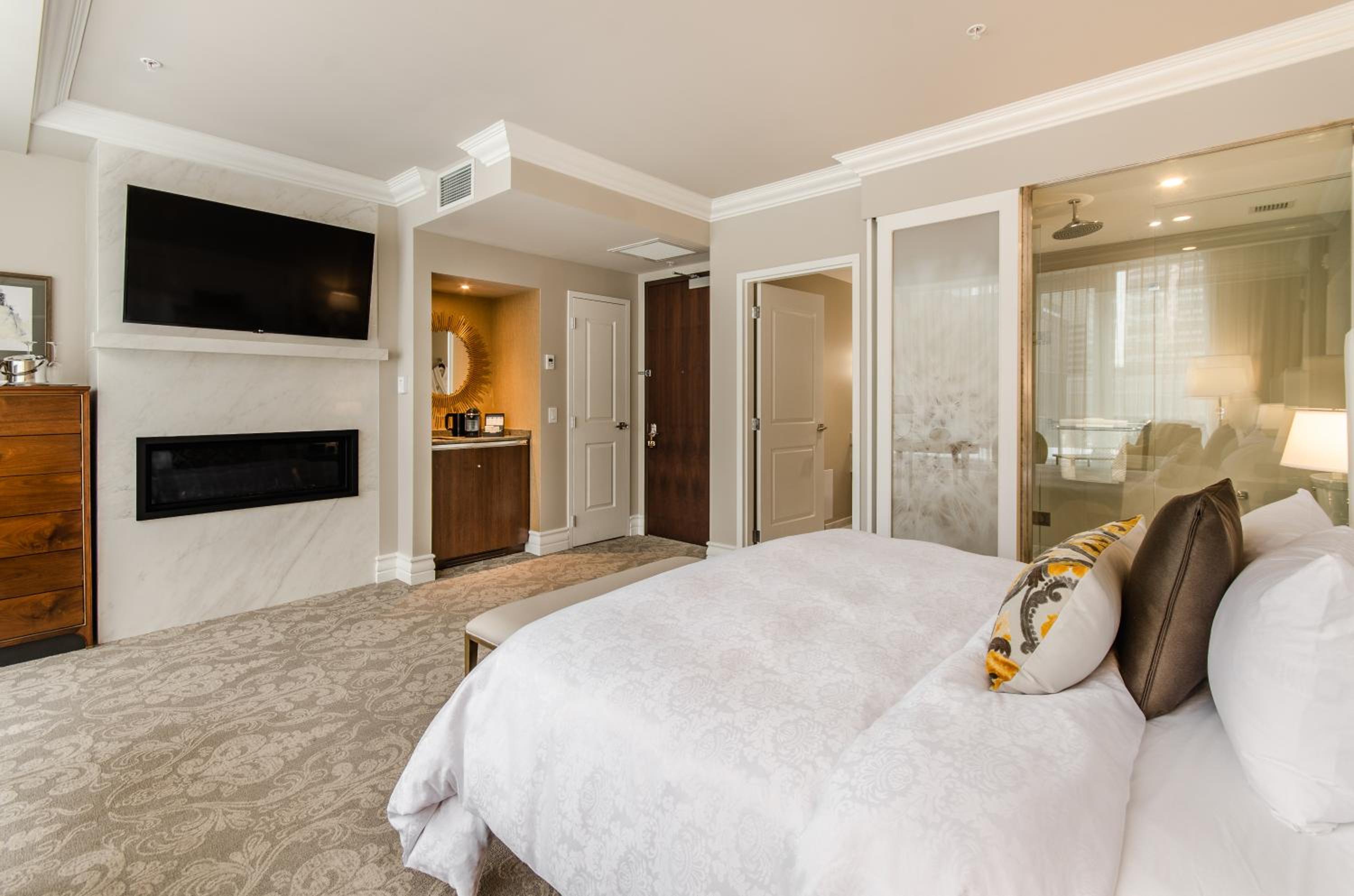 Deluxe Room 1 King Bed Terrasse