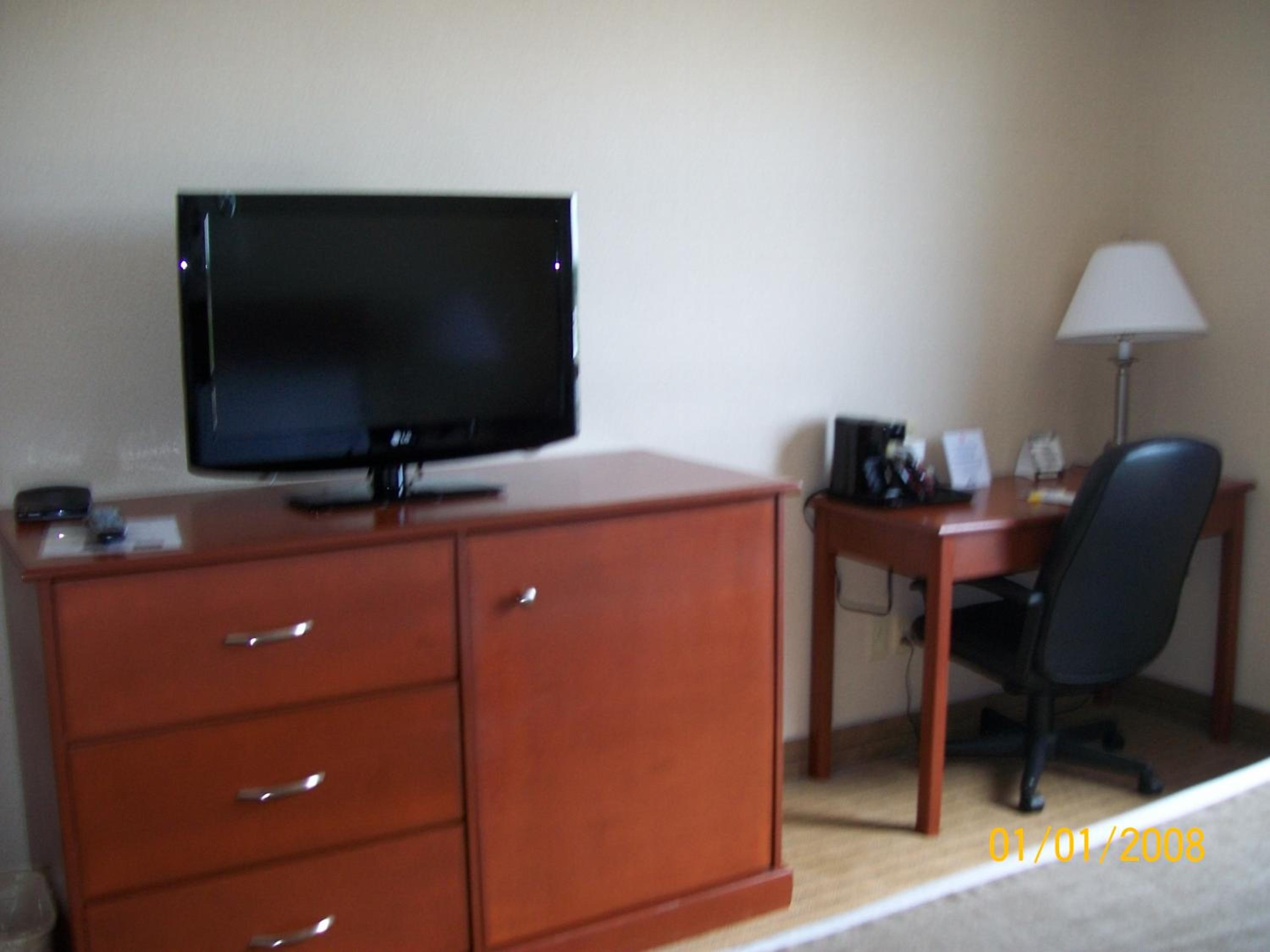 Junior King Suite - Non-Smoking - Photo 4