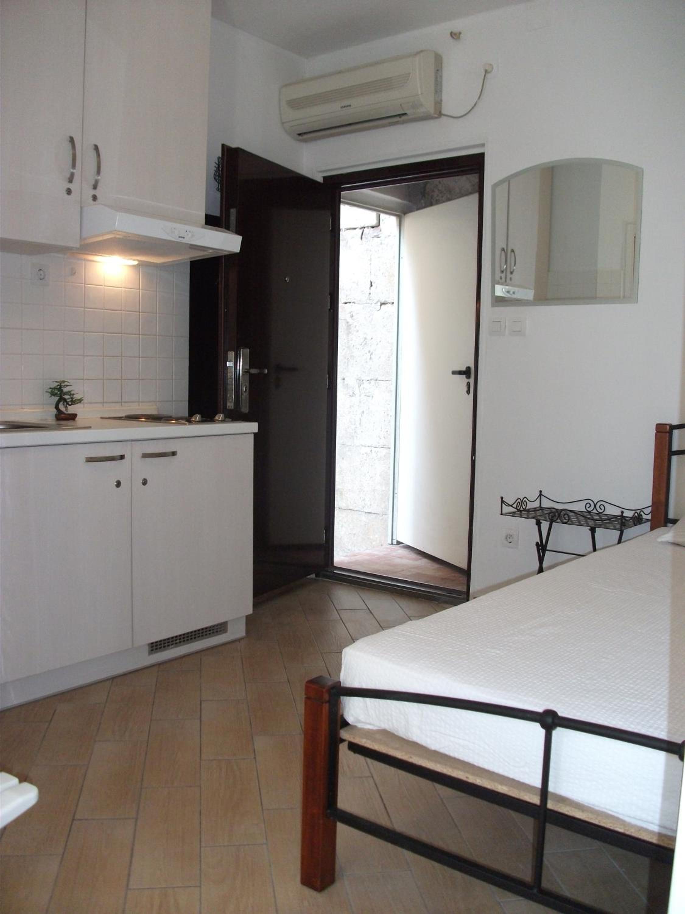 Studio (2 Adults) - Majstora Jurja Street