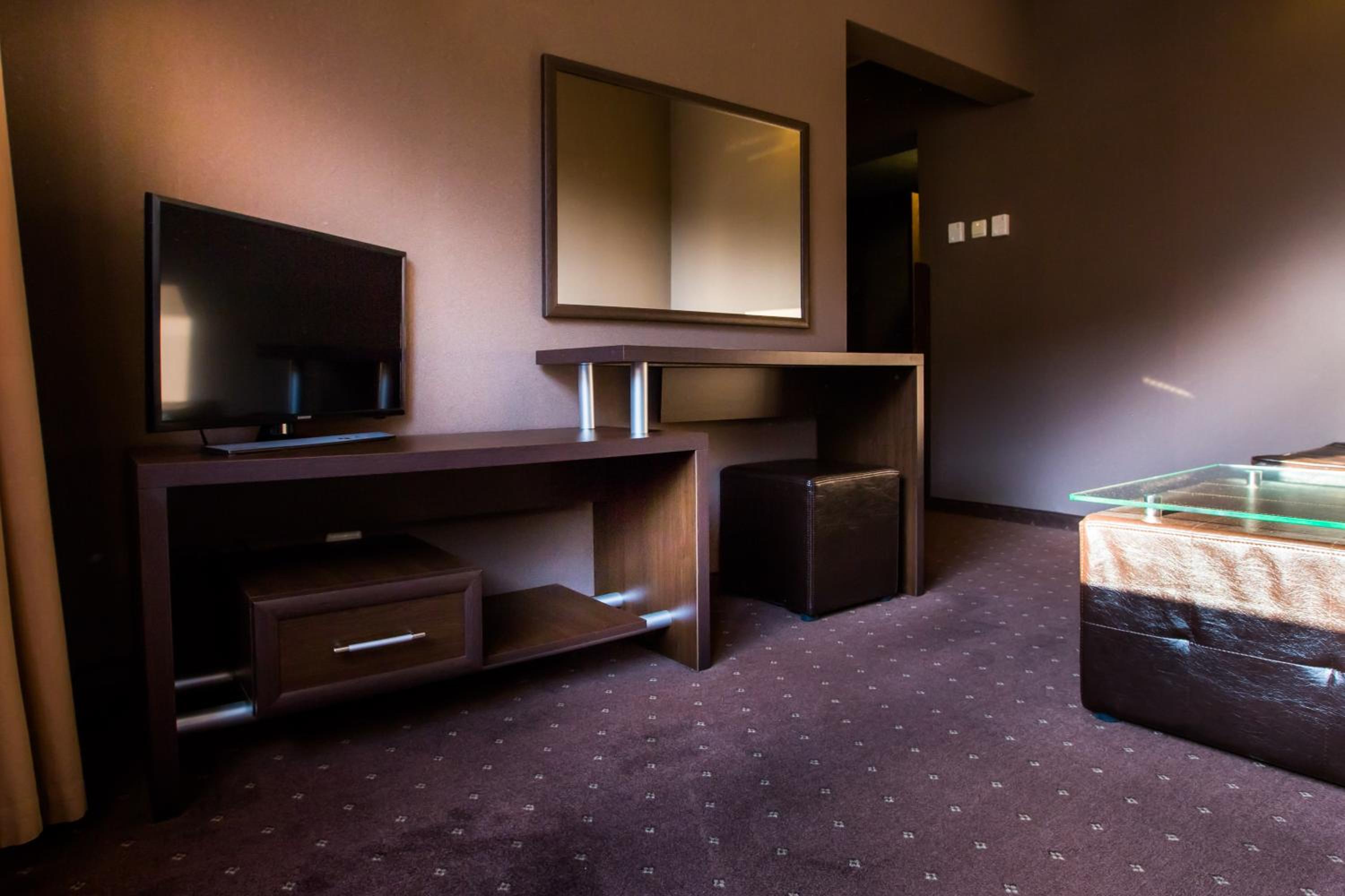 Junior Suite with Mountain View photo 2