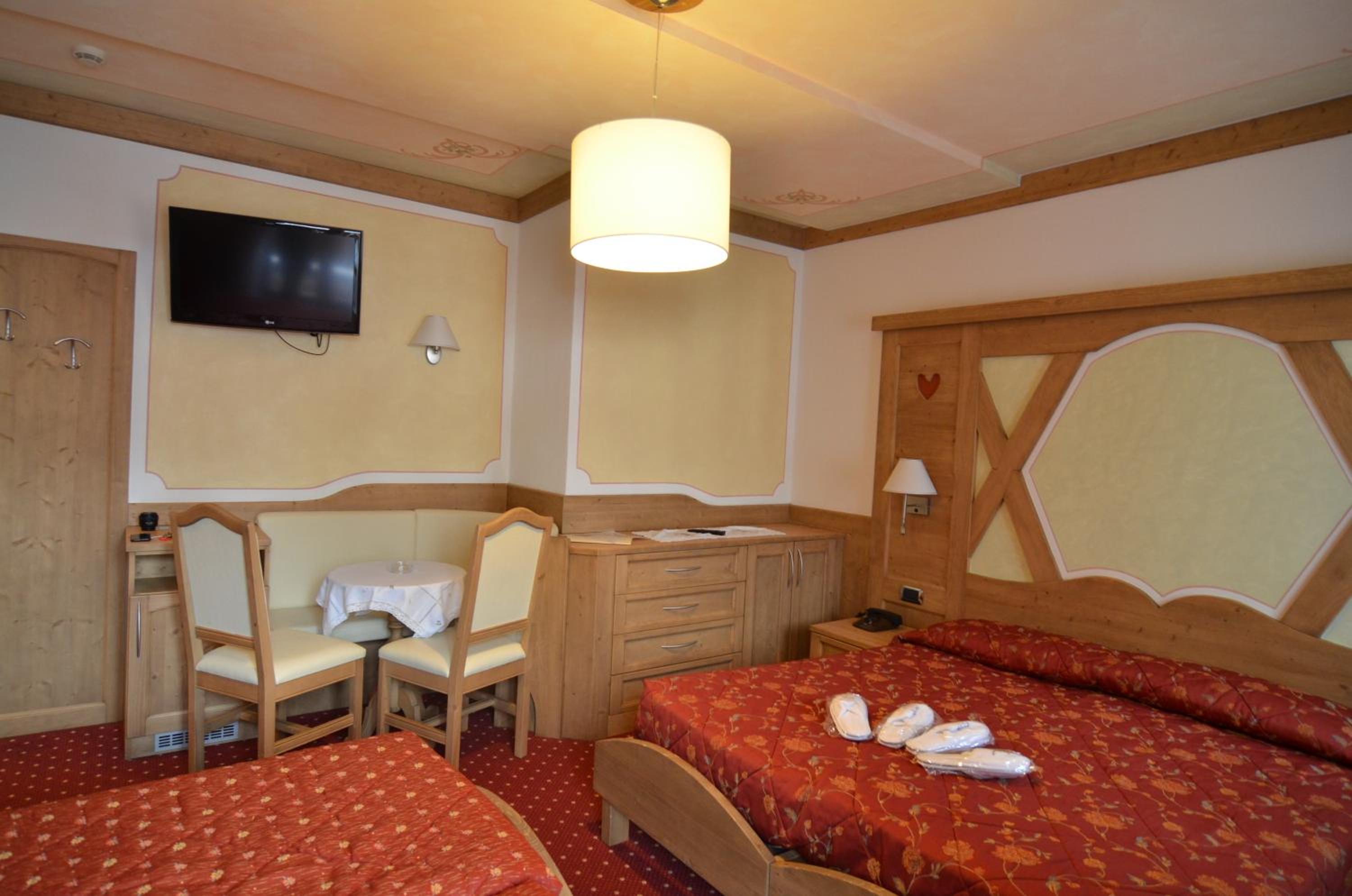Double Room - Photo 18