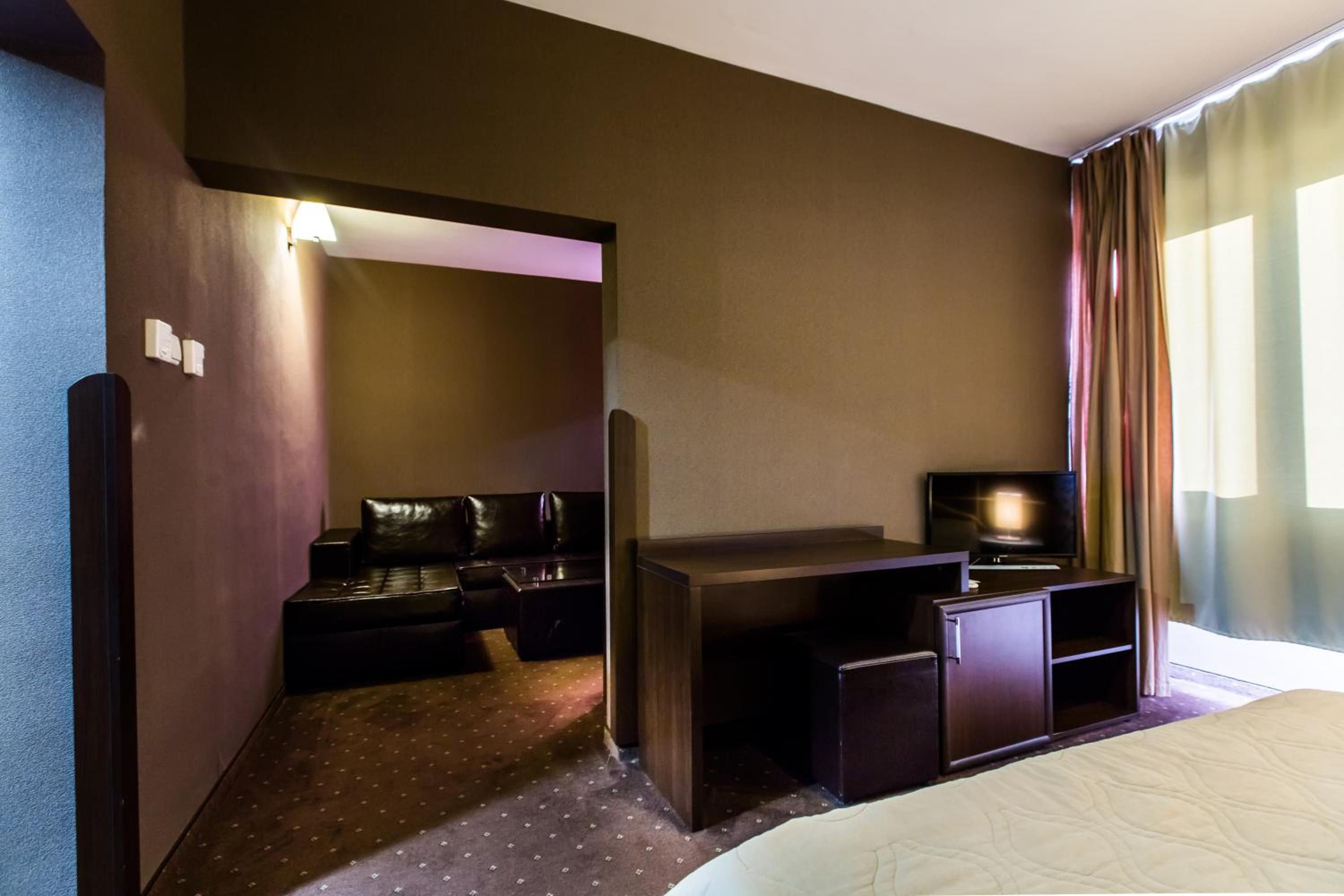 Junior Suite with Mountain View photo 1